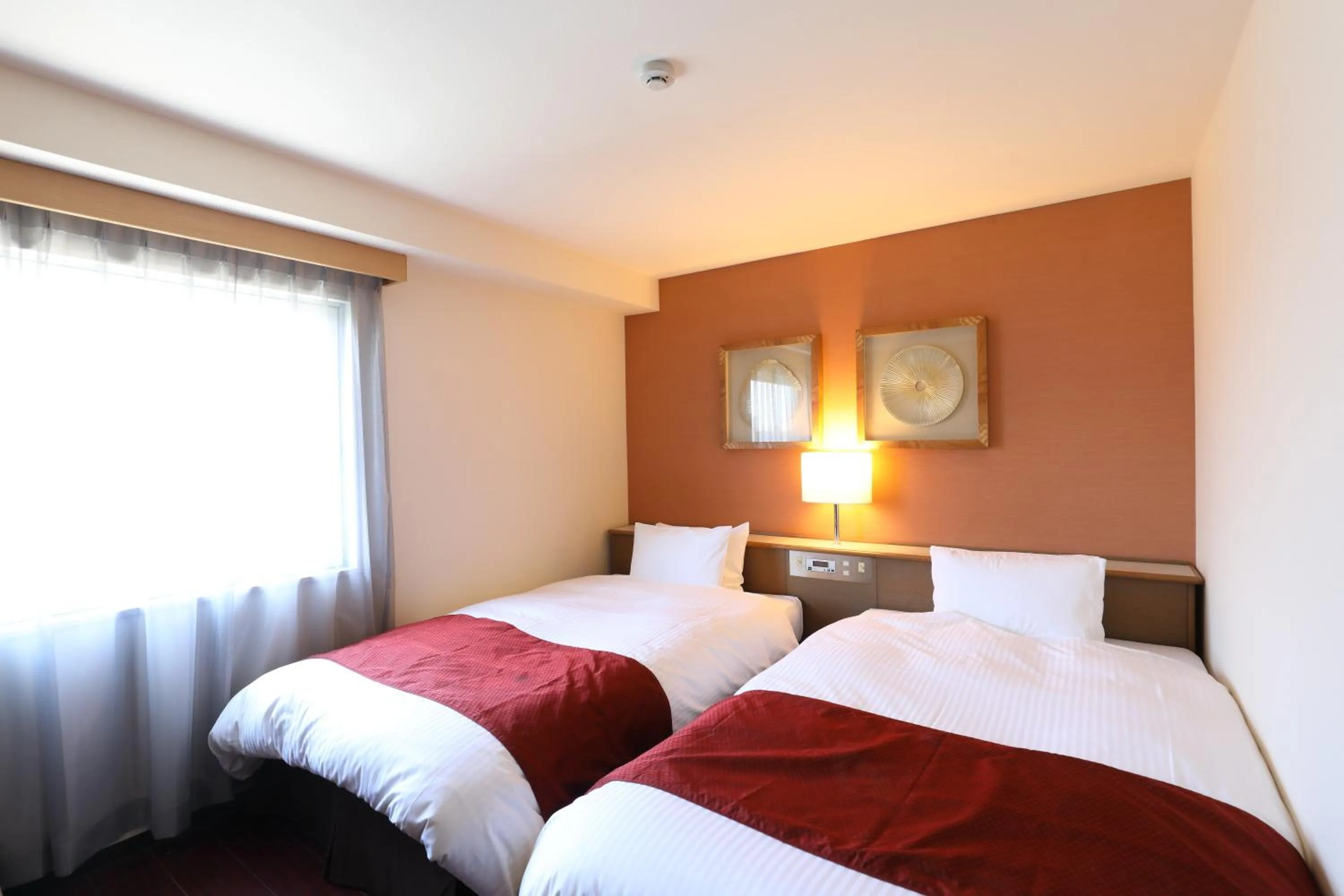 Bedroom, Bed in Hotel Leon Hamamatsu