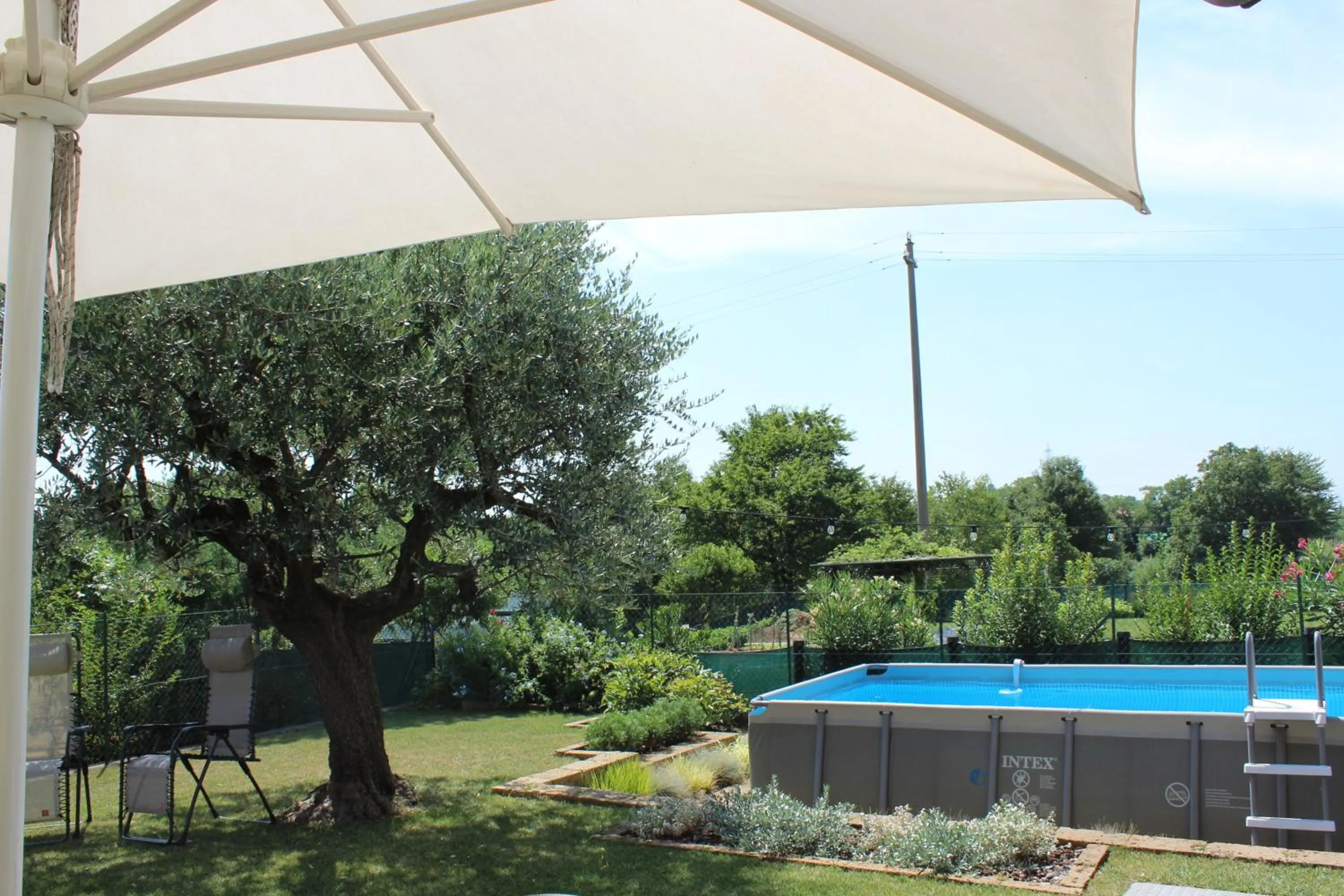 Swimming pool in Due Lune B&B