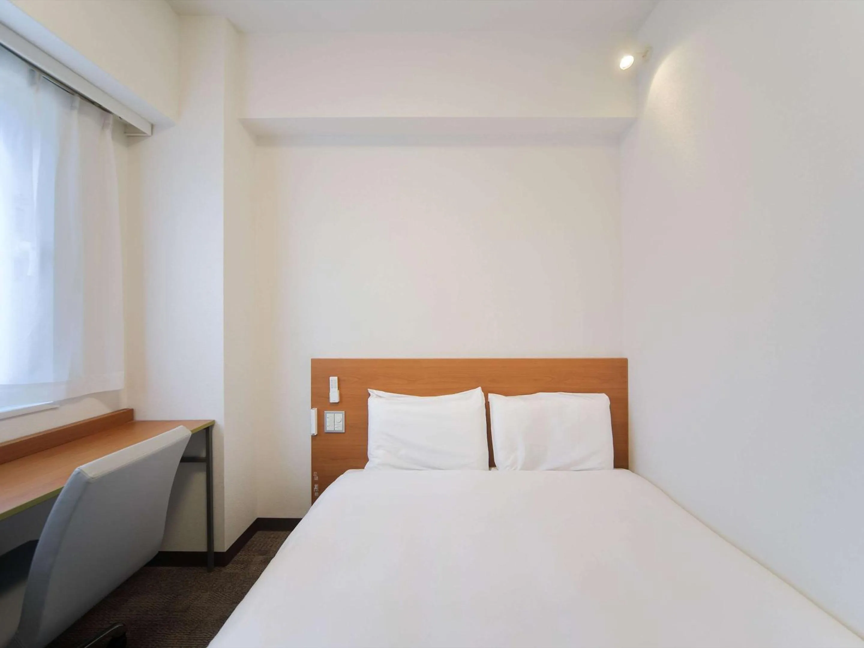 Bedroom, Bed in Comfort Inn Tosu