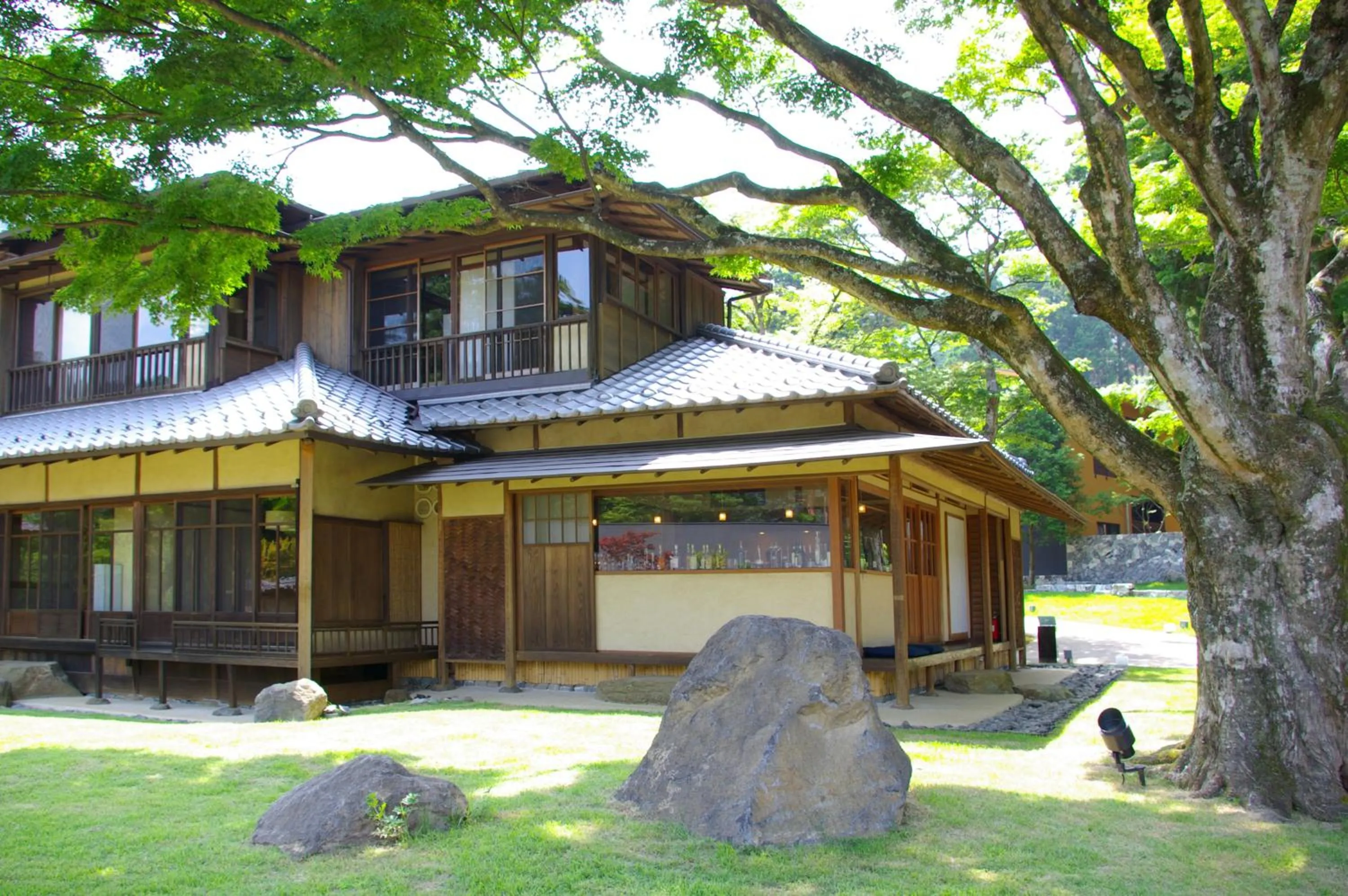 Facade/entrance in Hakone Suishoen