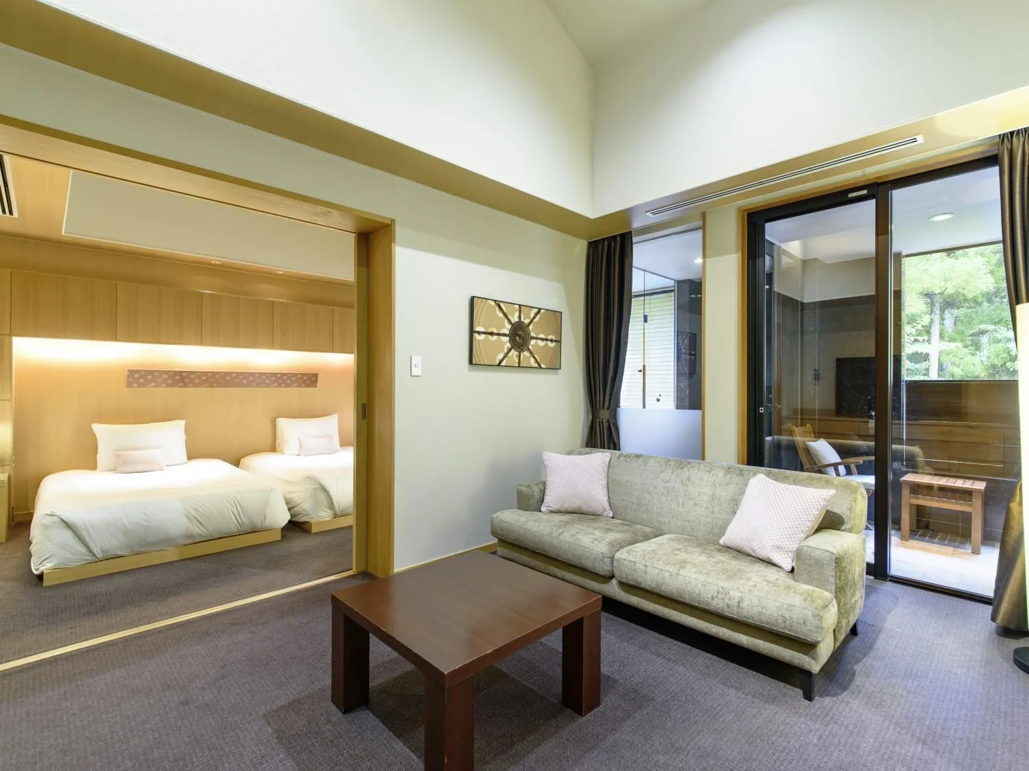 Bed in Hakone Suishoen