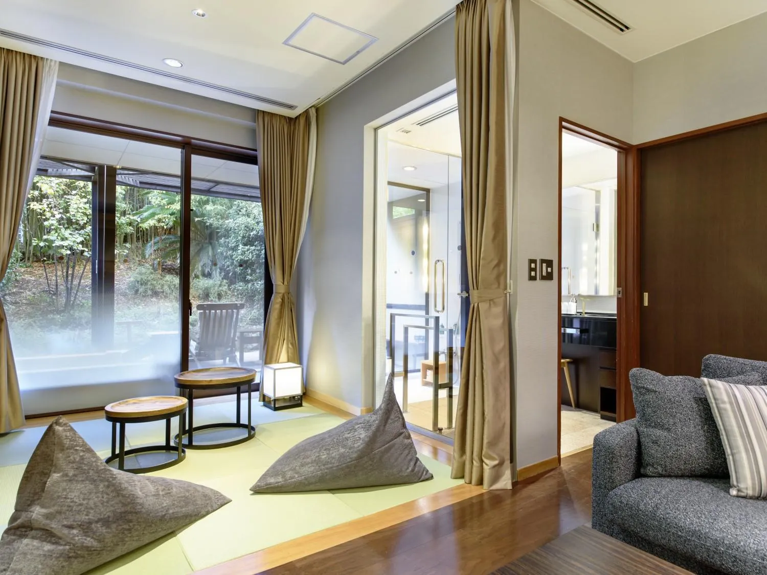 Seating area in Fufu Atami