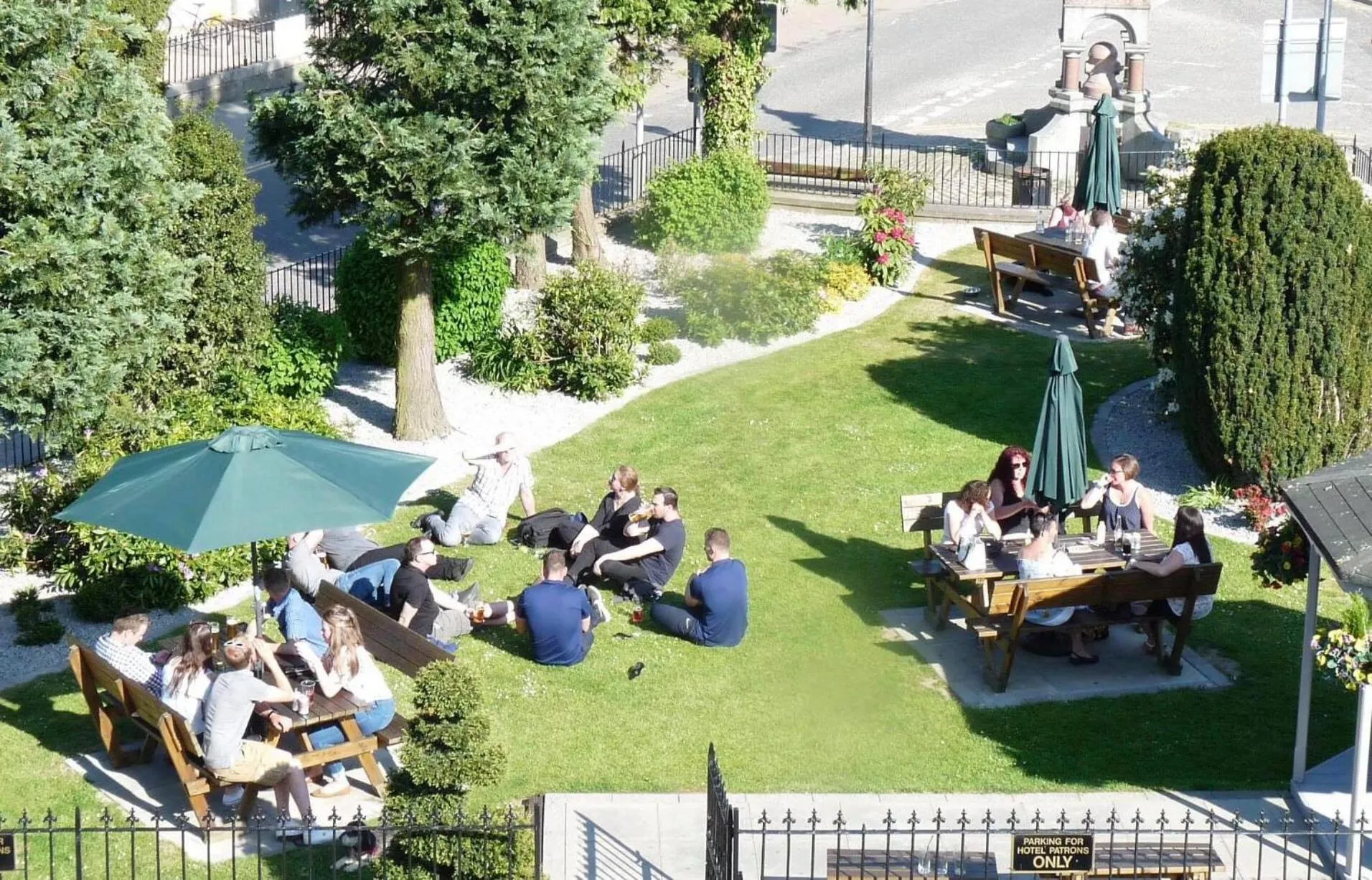 Garden in Haughton Arms Hotel