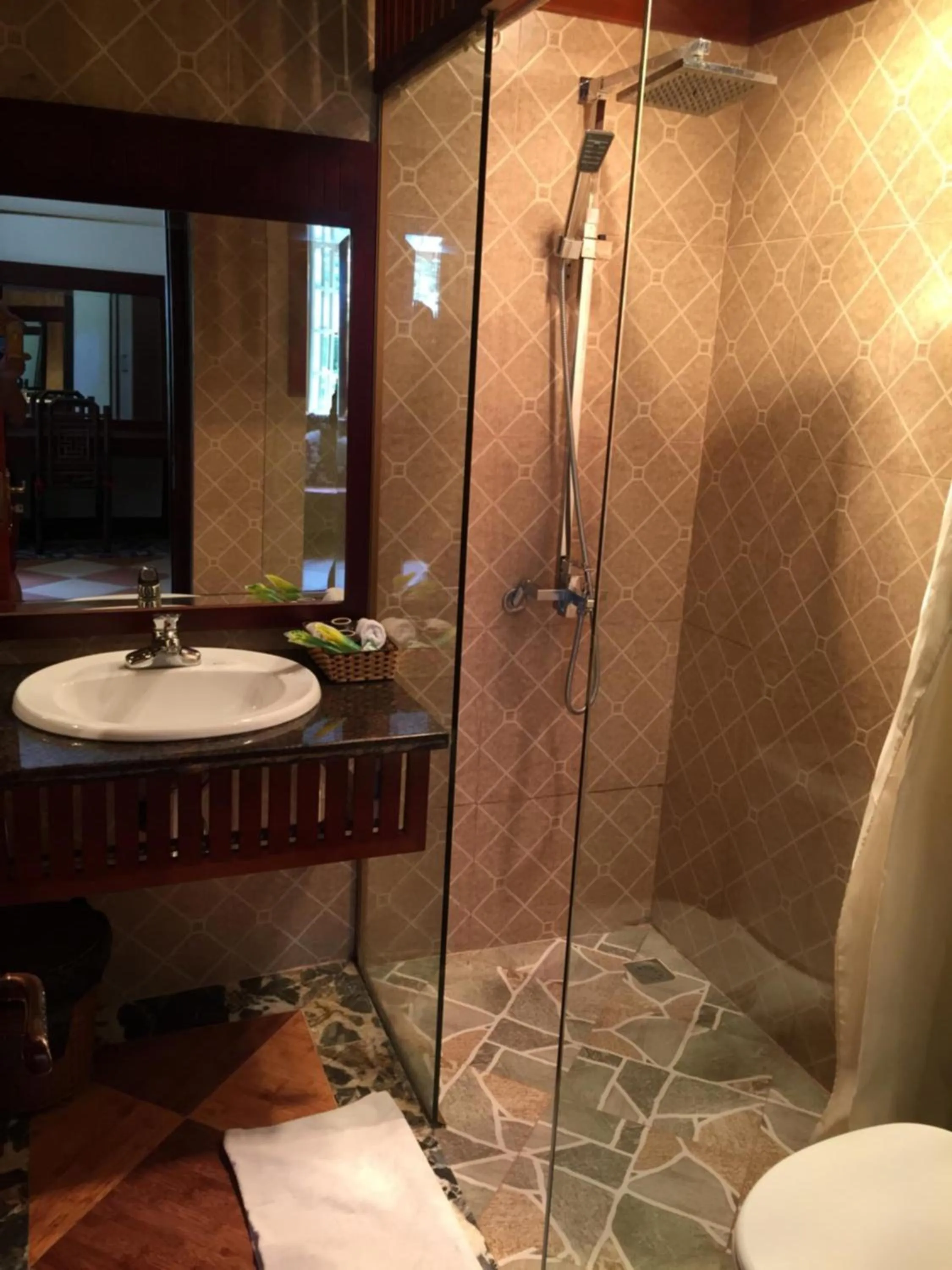 Bathroom in Sapa Garden Bed and Breakfast