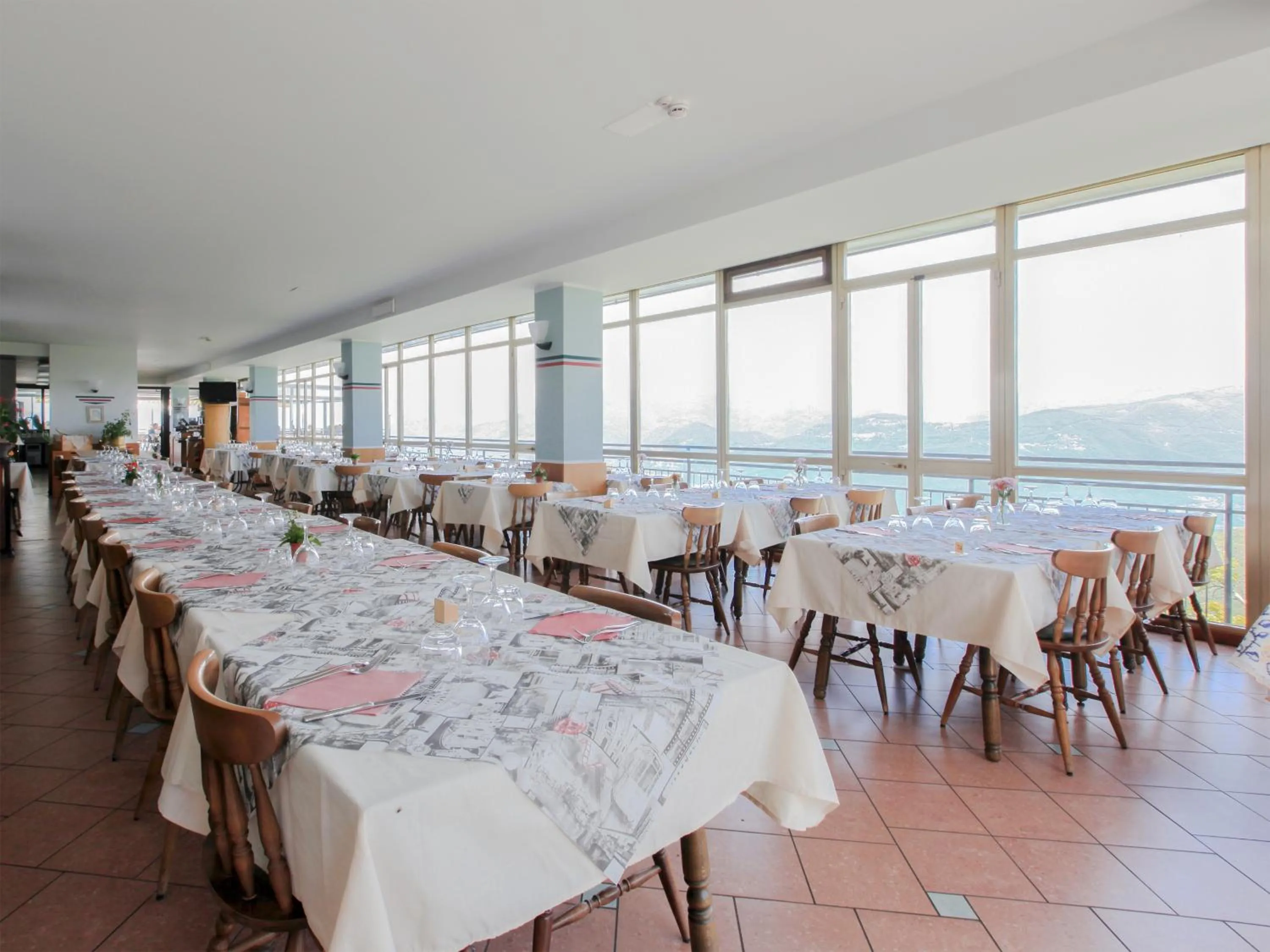Restaurant/places to eat in Hotel Funivia