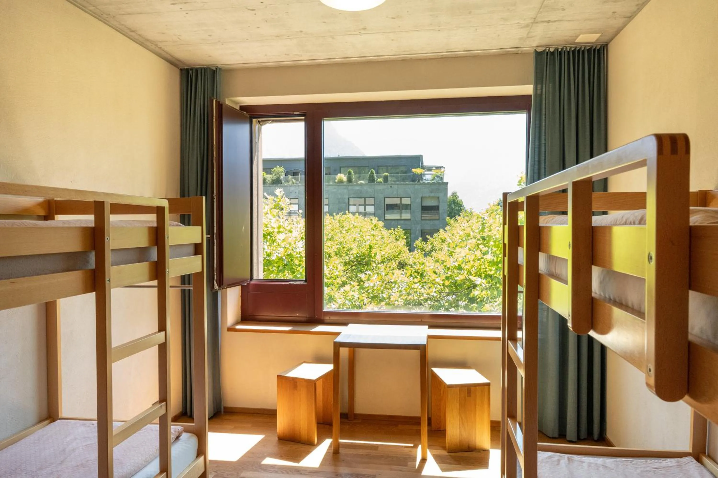 Bedroom, Bed in Interlaken Youth Hostel
