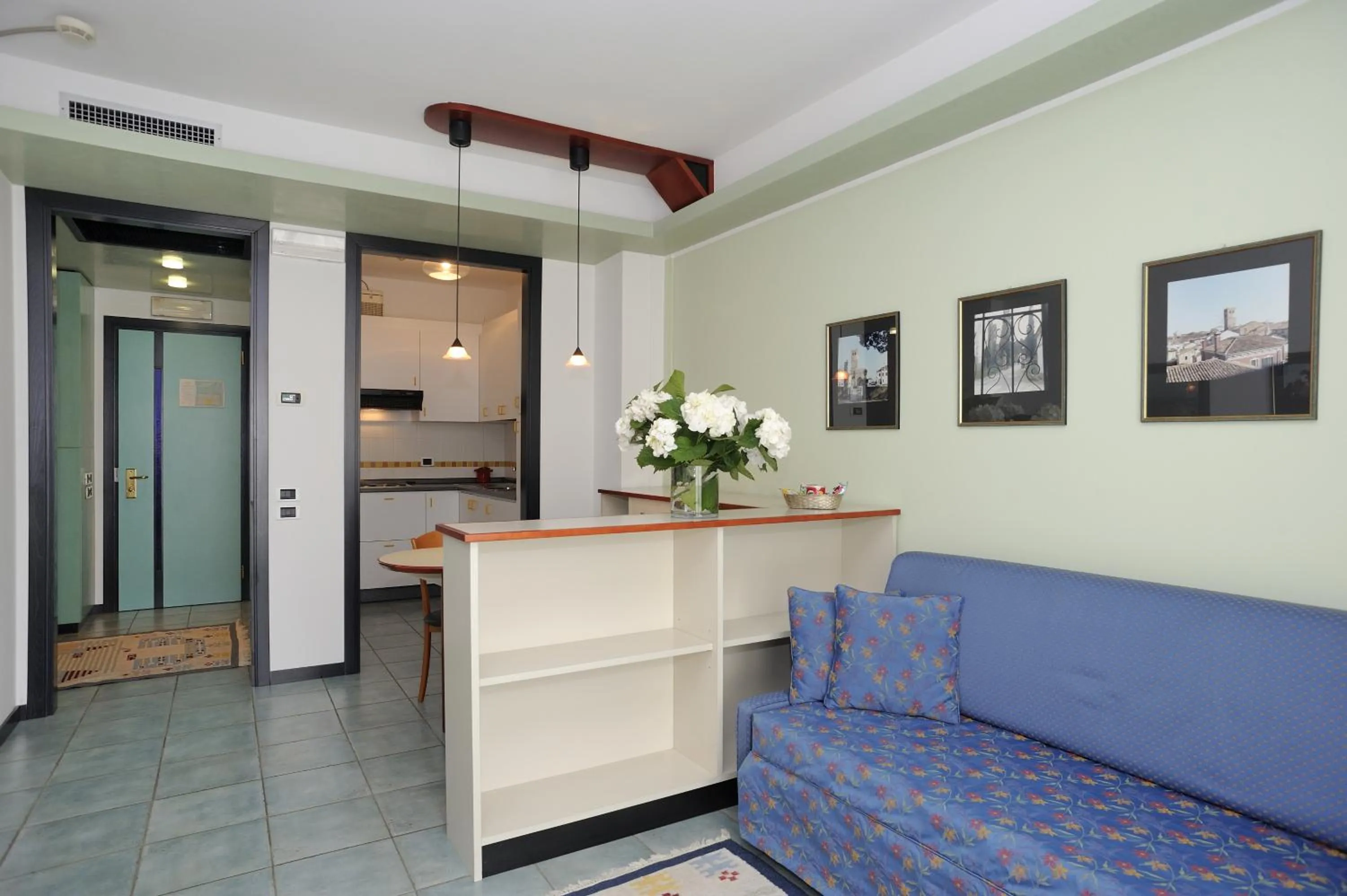 Kitchen or kitchenette in Casaalbergo La Rocca