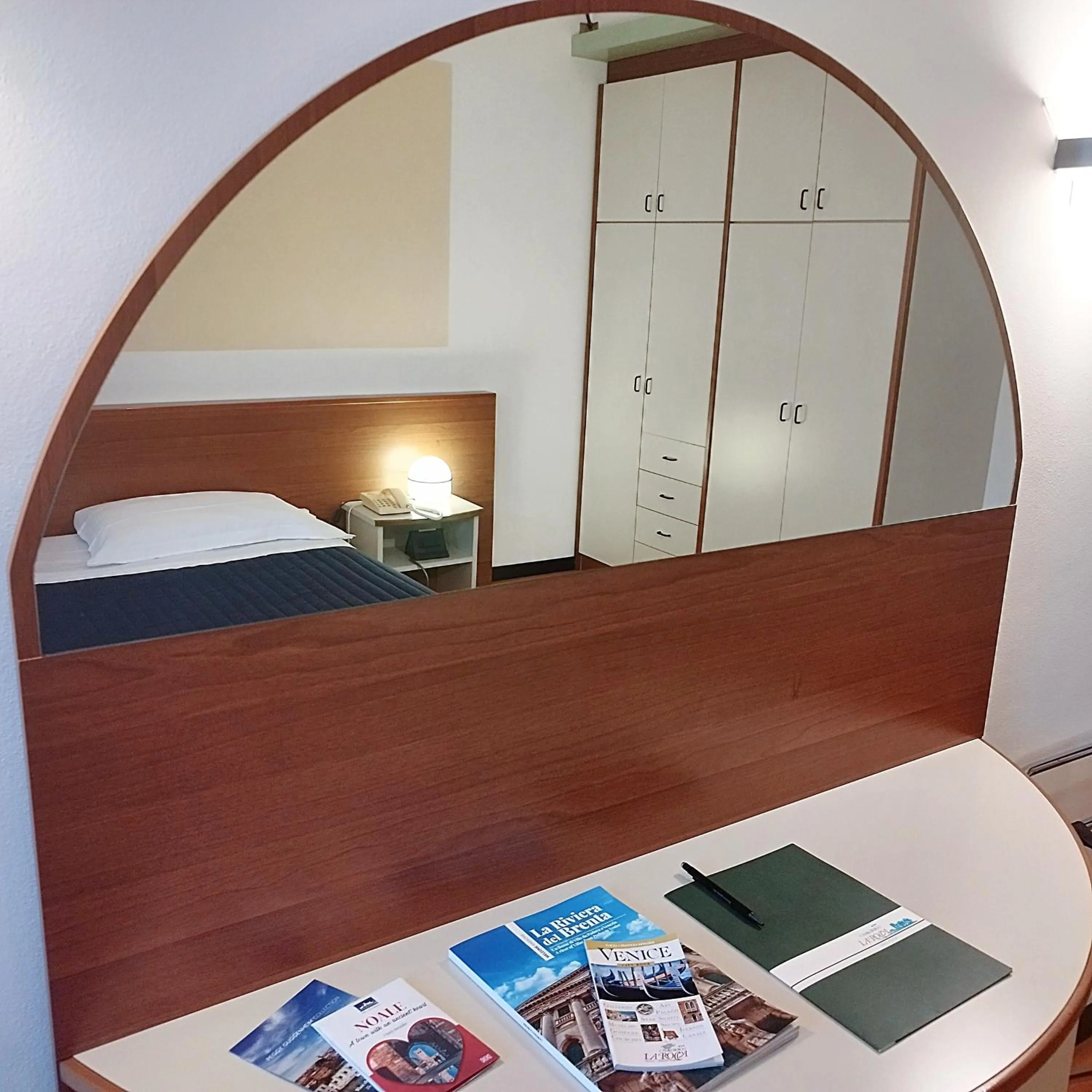 Toilet, Bed in Casaalbergo La Rocca