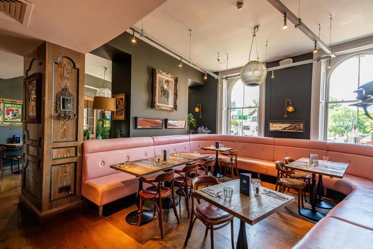 Restaurant/places to eat in Rooms by Bistrot Pierre at The Crescent Inn