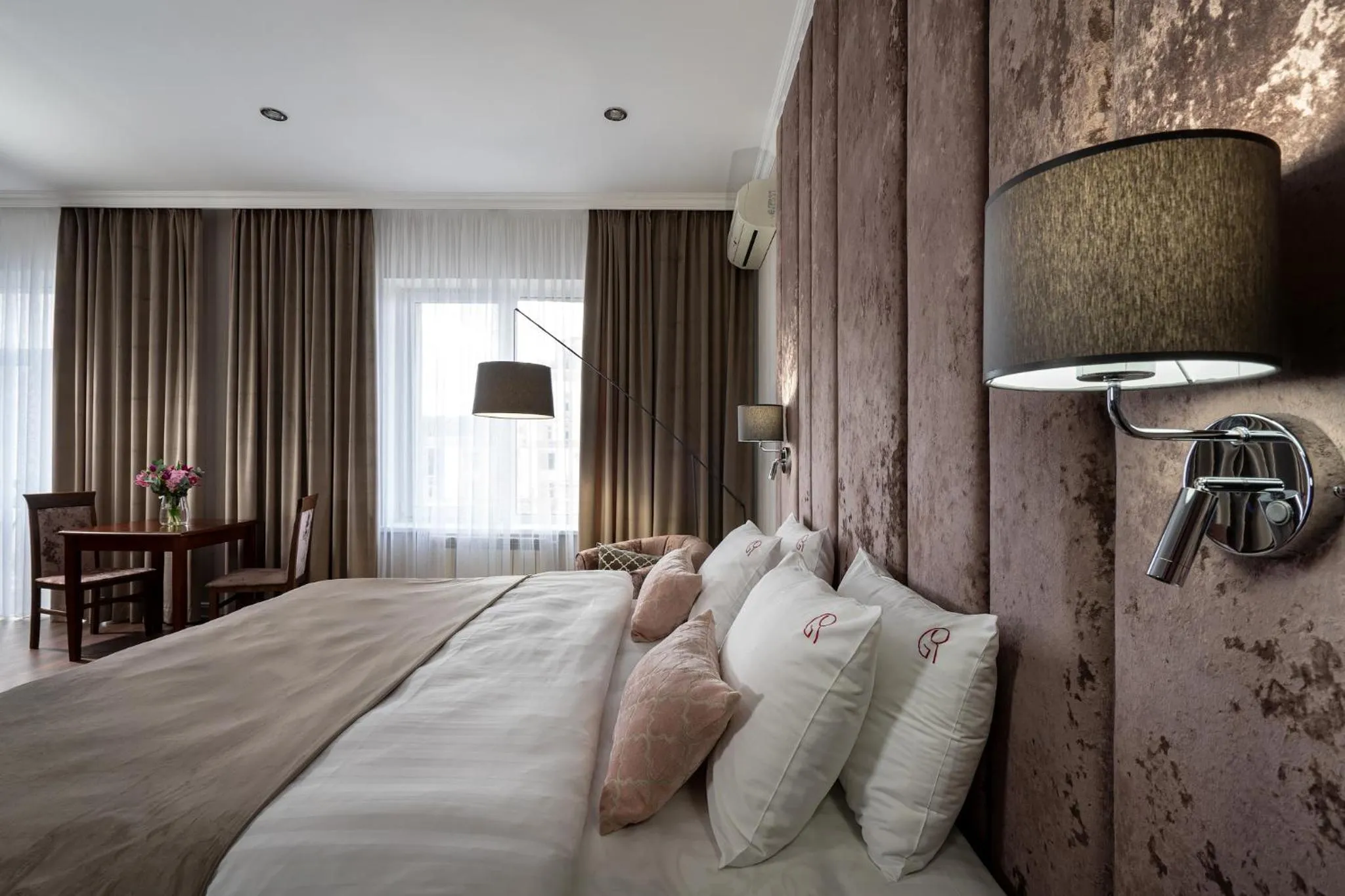 Bed in Greguar Hotel by UHM