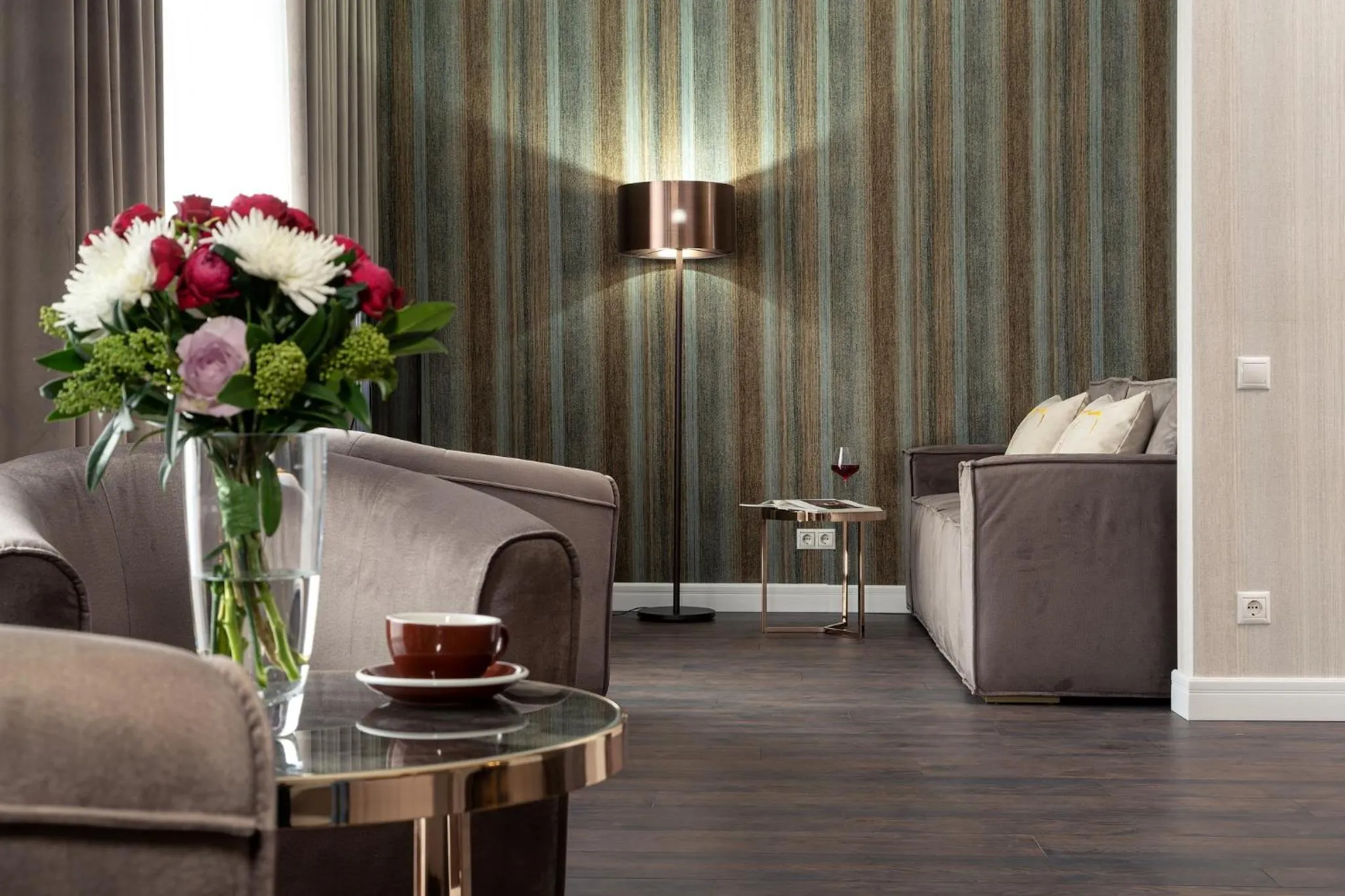 Living room in Greguar Hotel by UHM