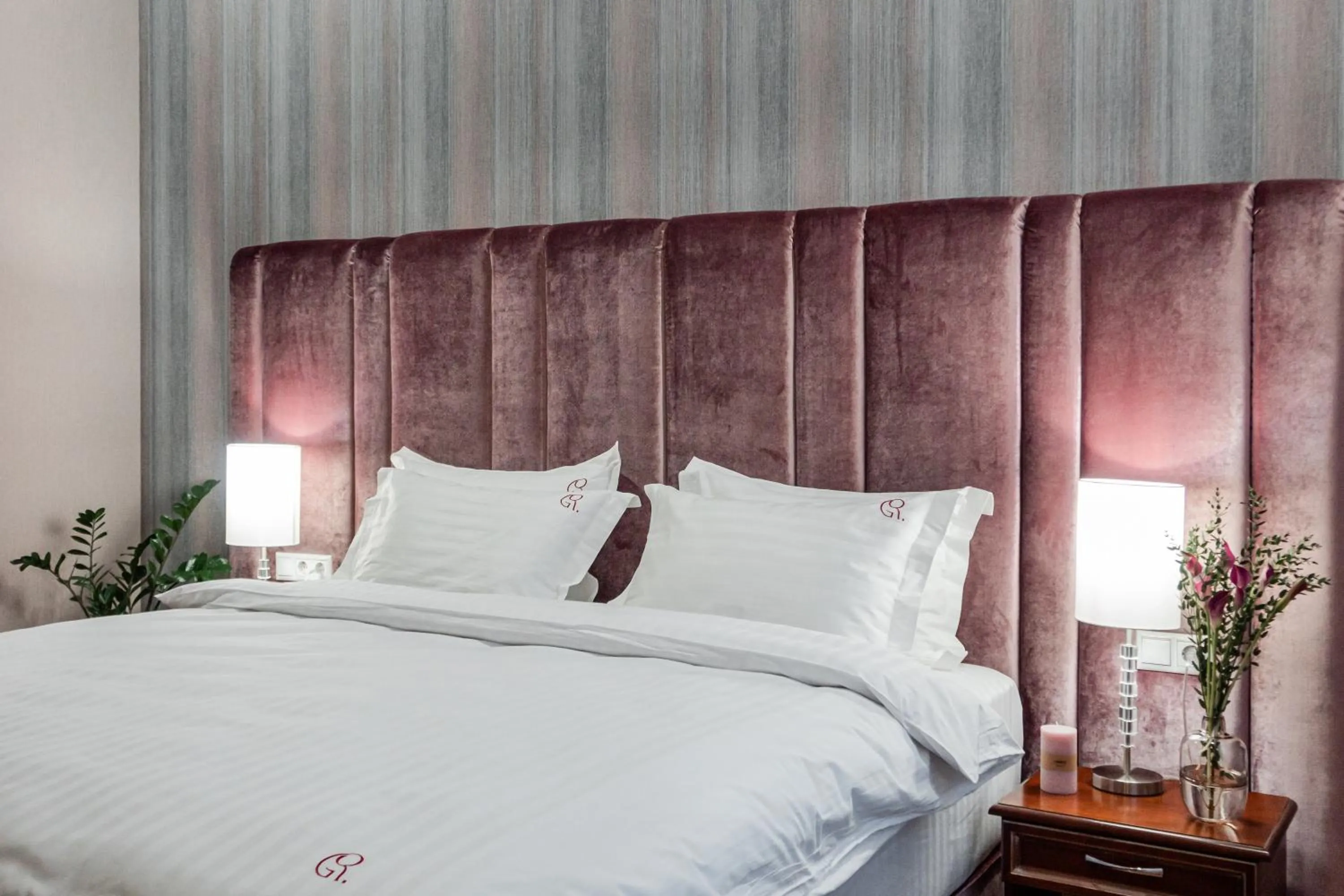 Bed in Greguar Hotel by UHM