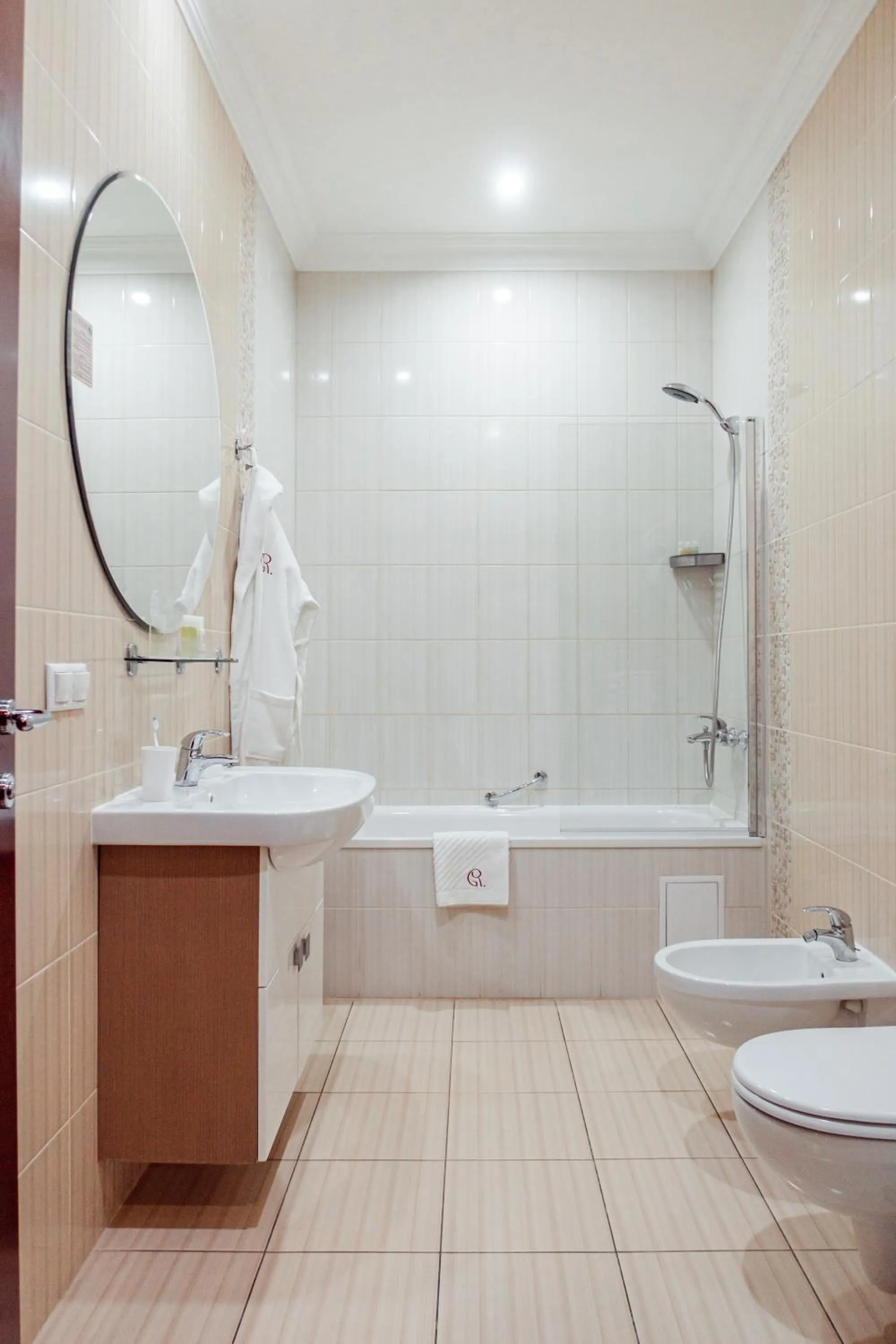 Bathroom in Greguar Hotel by UHM