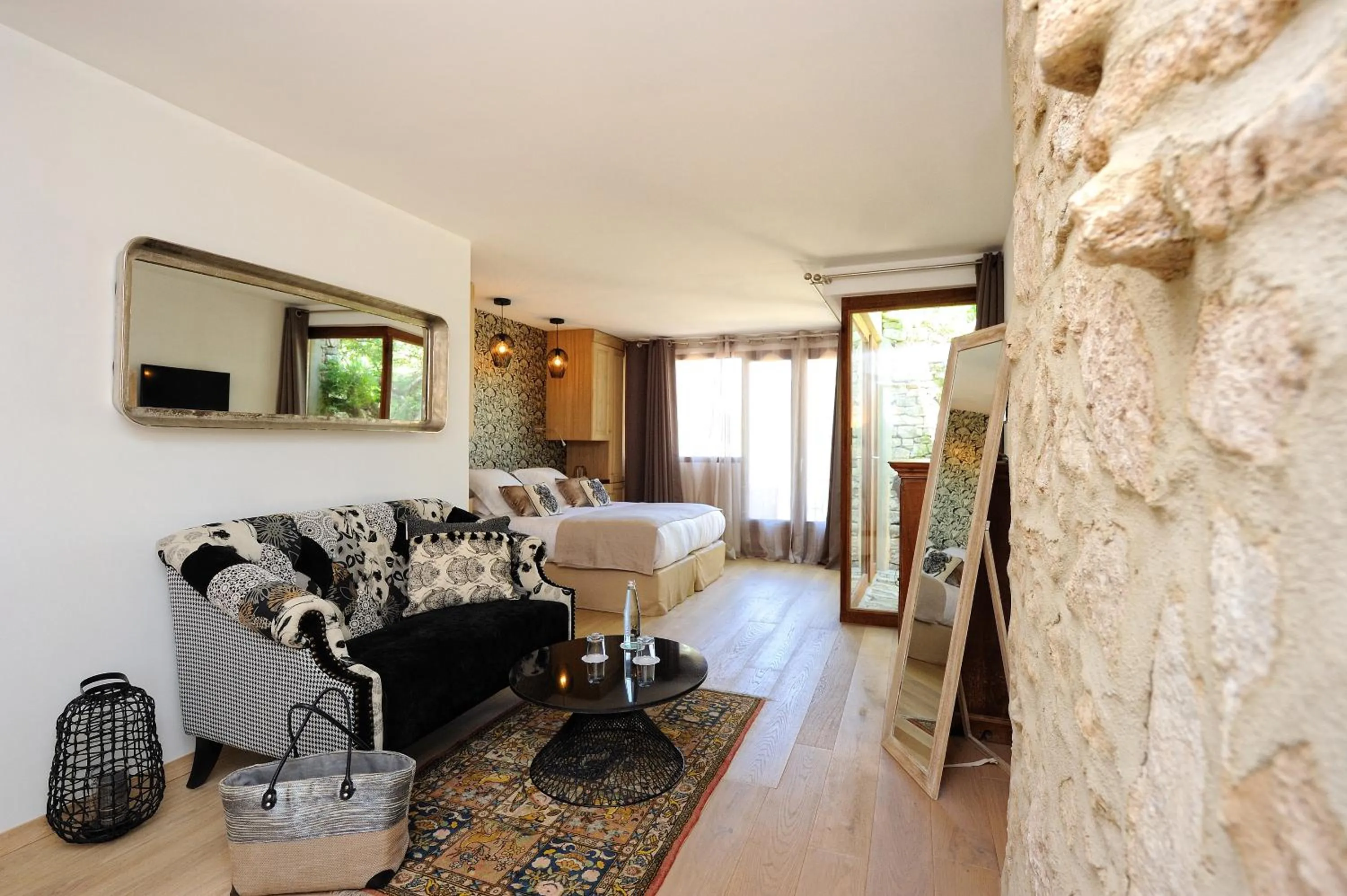 Seating area, Bed in Lodge de Charme A Cheda