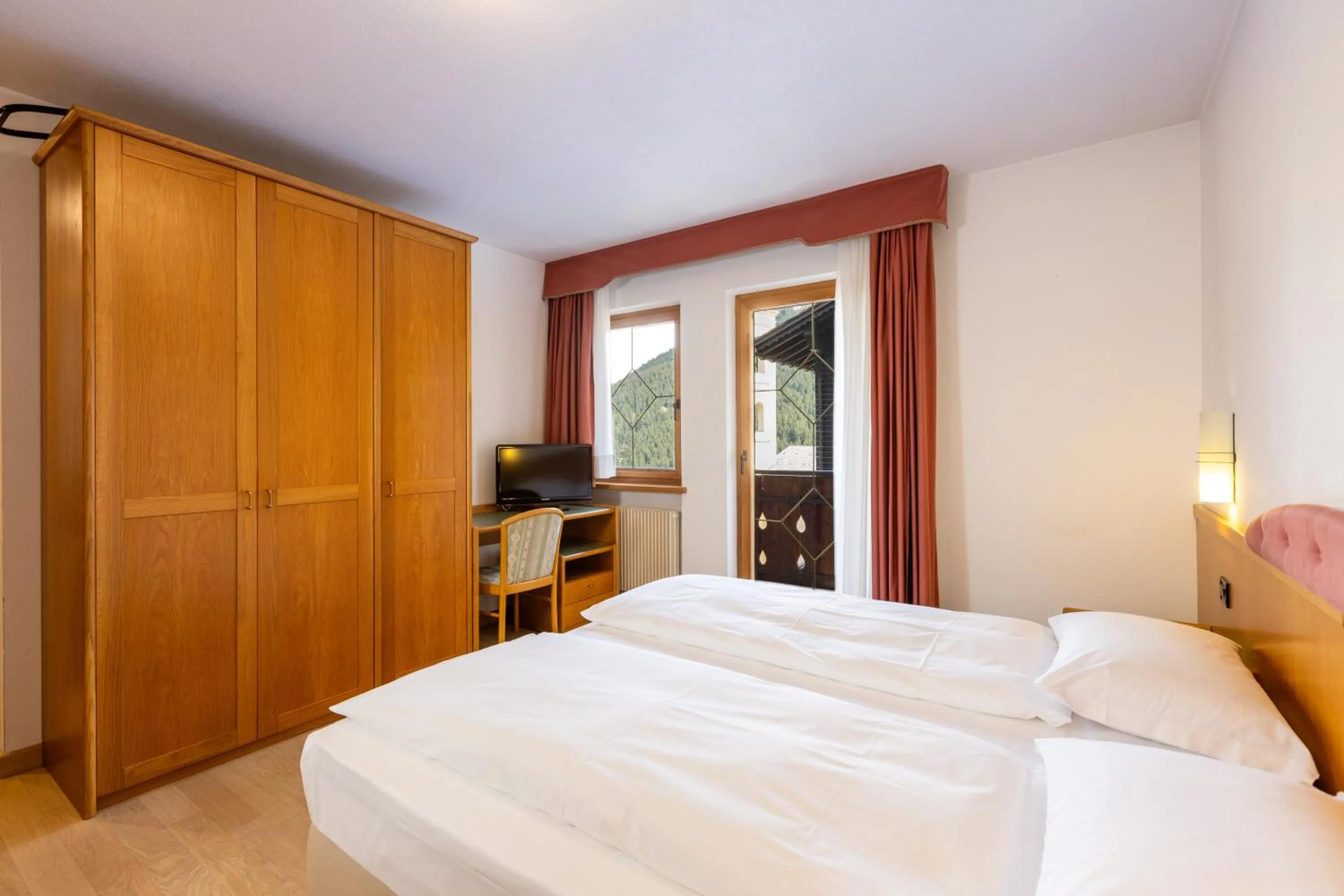 Bedroom, Bed in Hotel Cardo