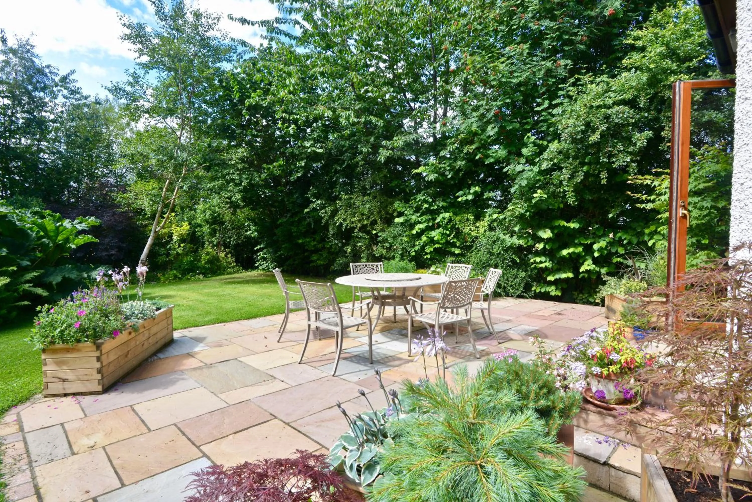 Patio in Home Farm Bed and Breakfast
