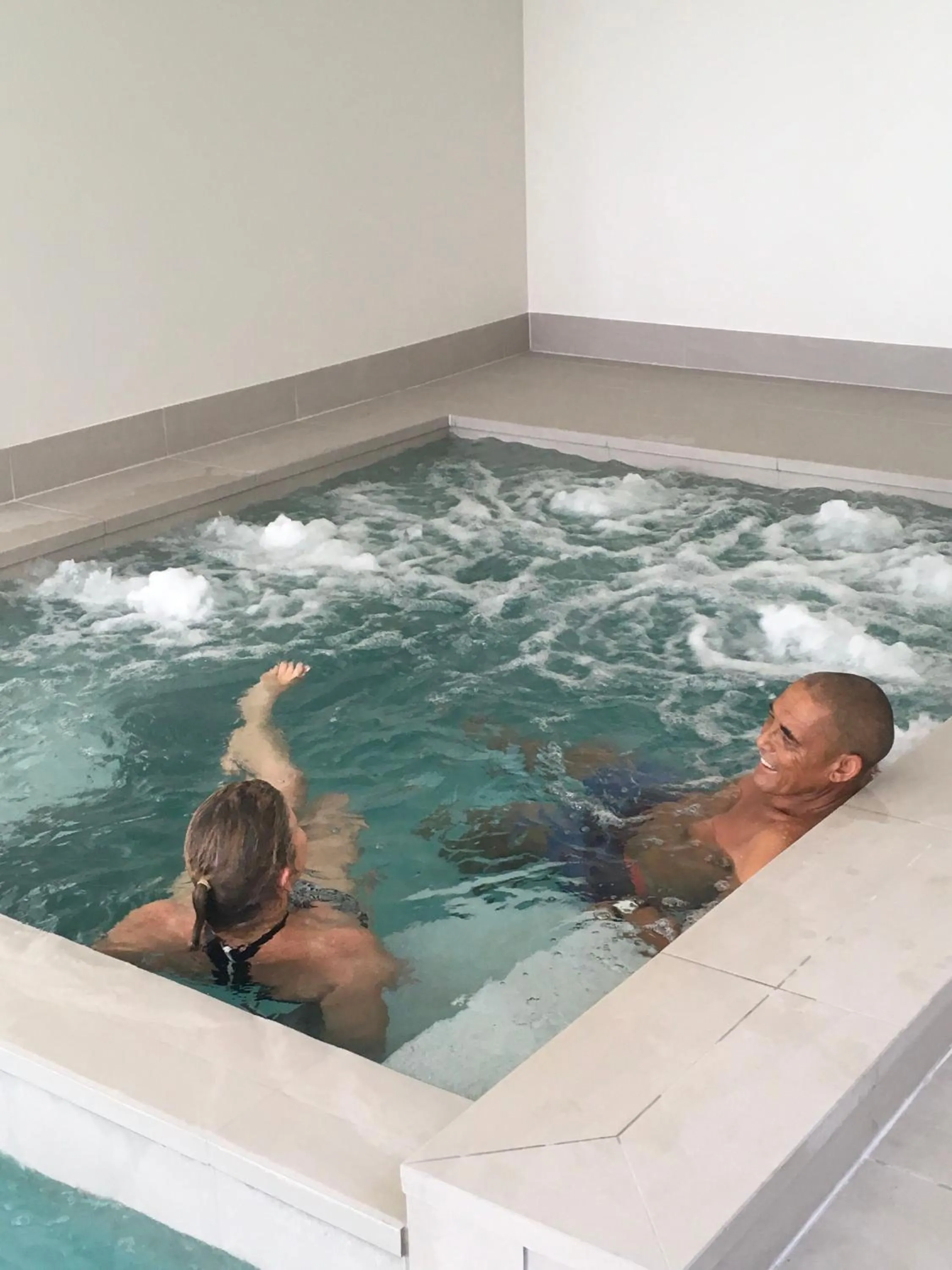 Hot Tub in Nu Leaf Retreat