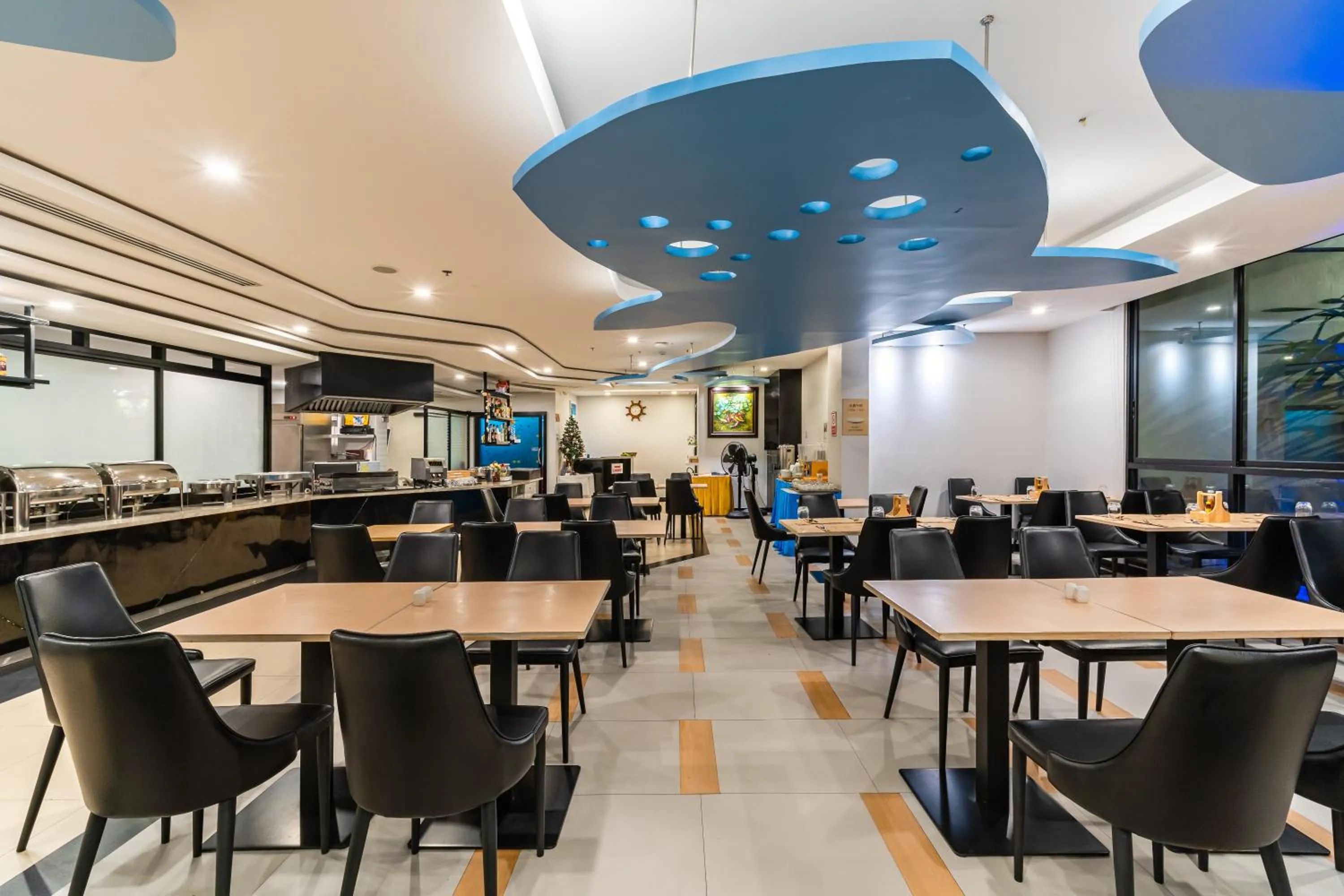 Breakfast in LawinTa Hotel Pattaya