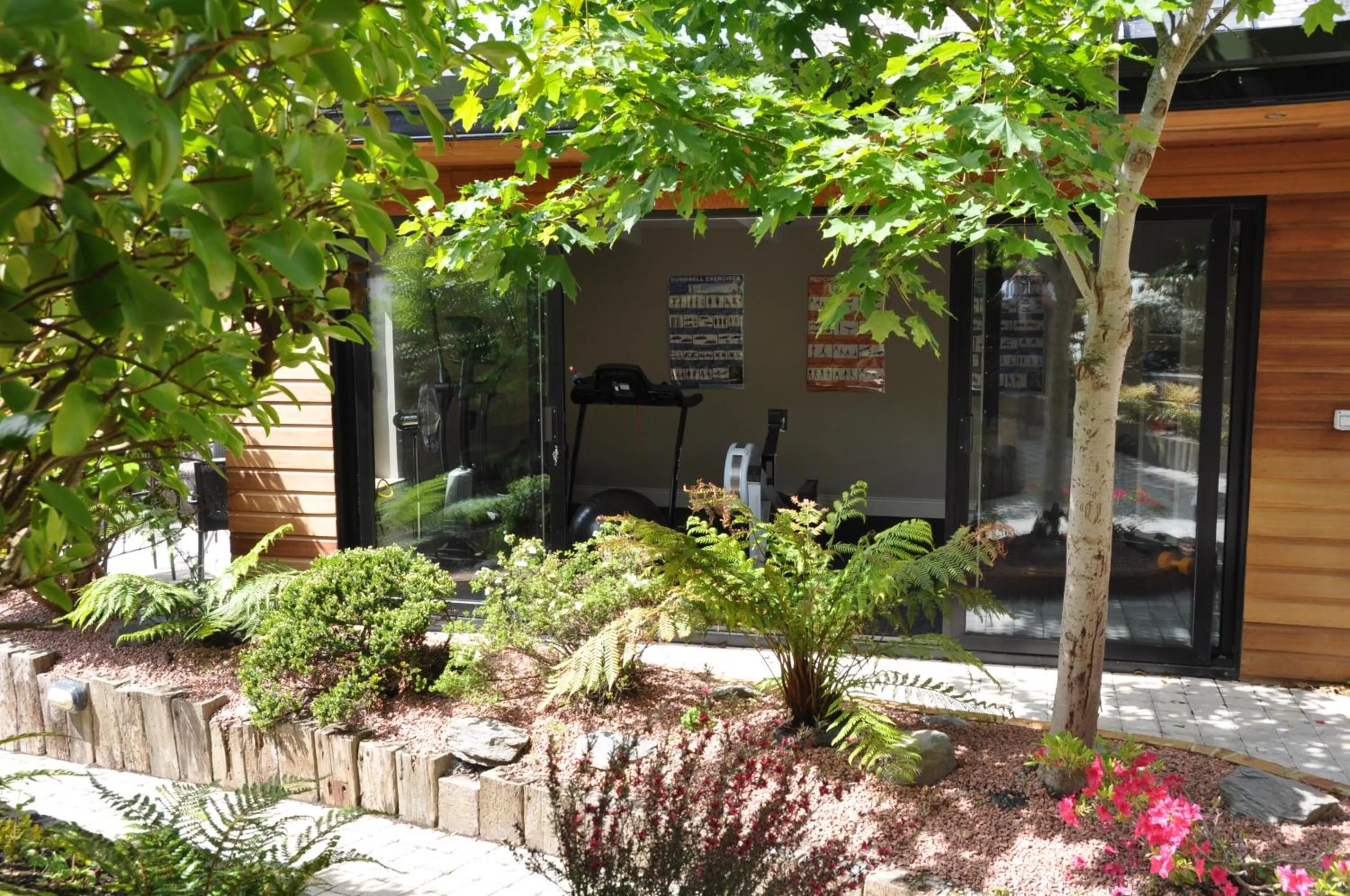 Property building in Quinlan & Cooke Boutique Townhouse and QCs Seafood Restaurant