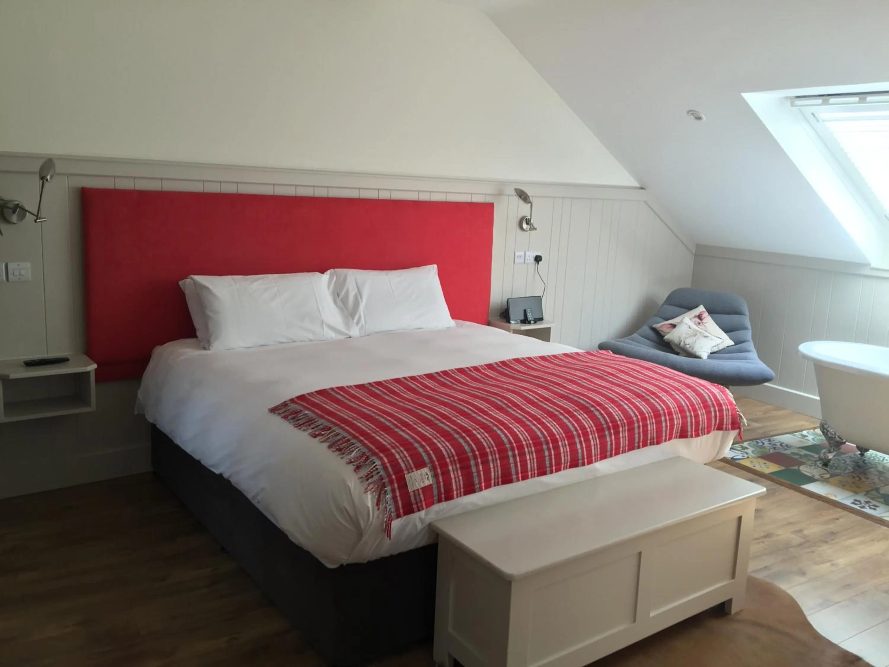 Bedroom, Bed in Quinlan & Cooke Boutique Townhouse and QCs Seafood Restaurant