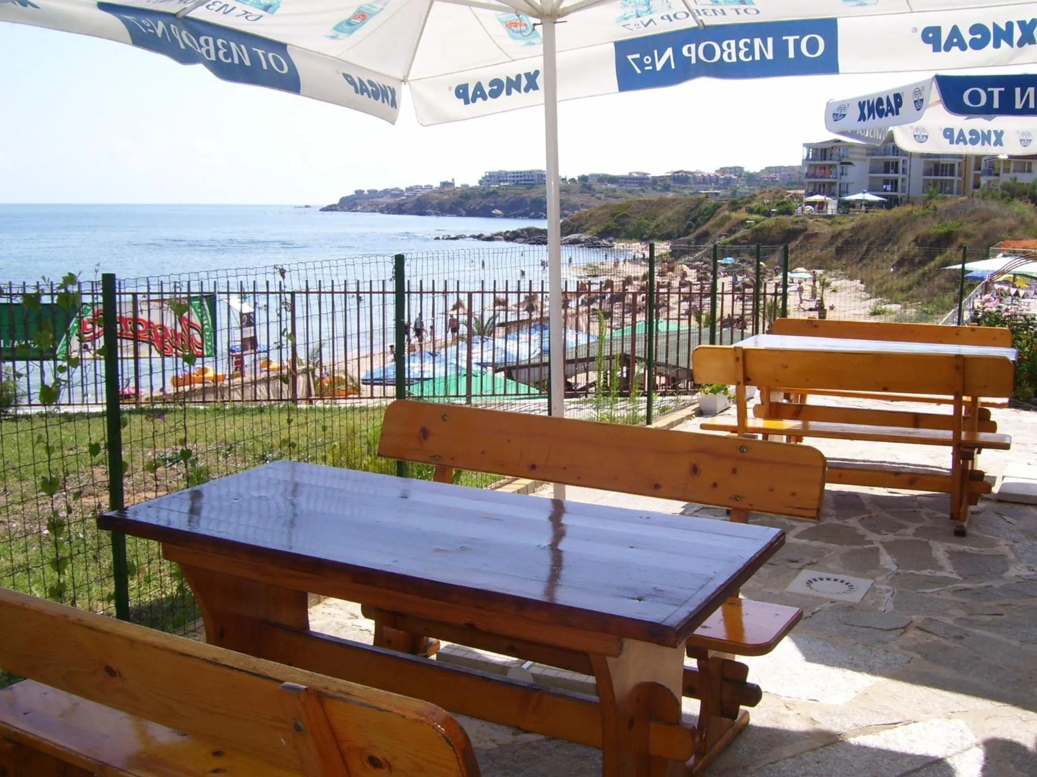 Restaurant/places to eat in Barex Family Hotel