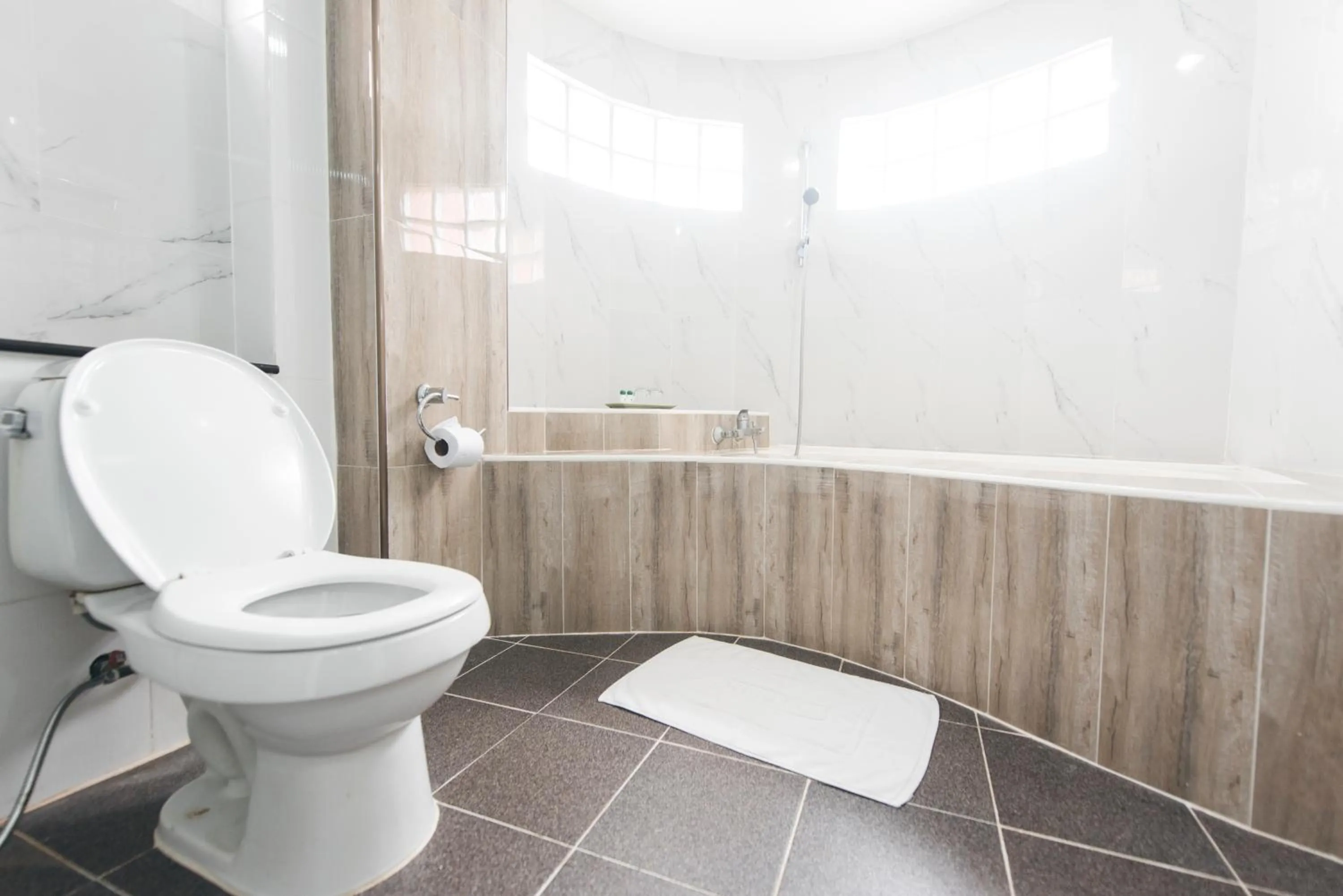 Bathroom in K.S.Pavilion Hotel