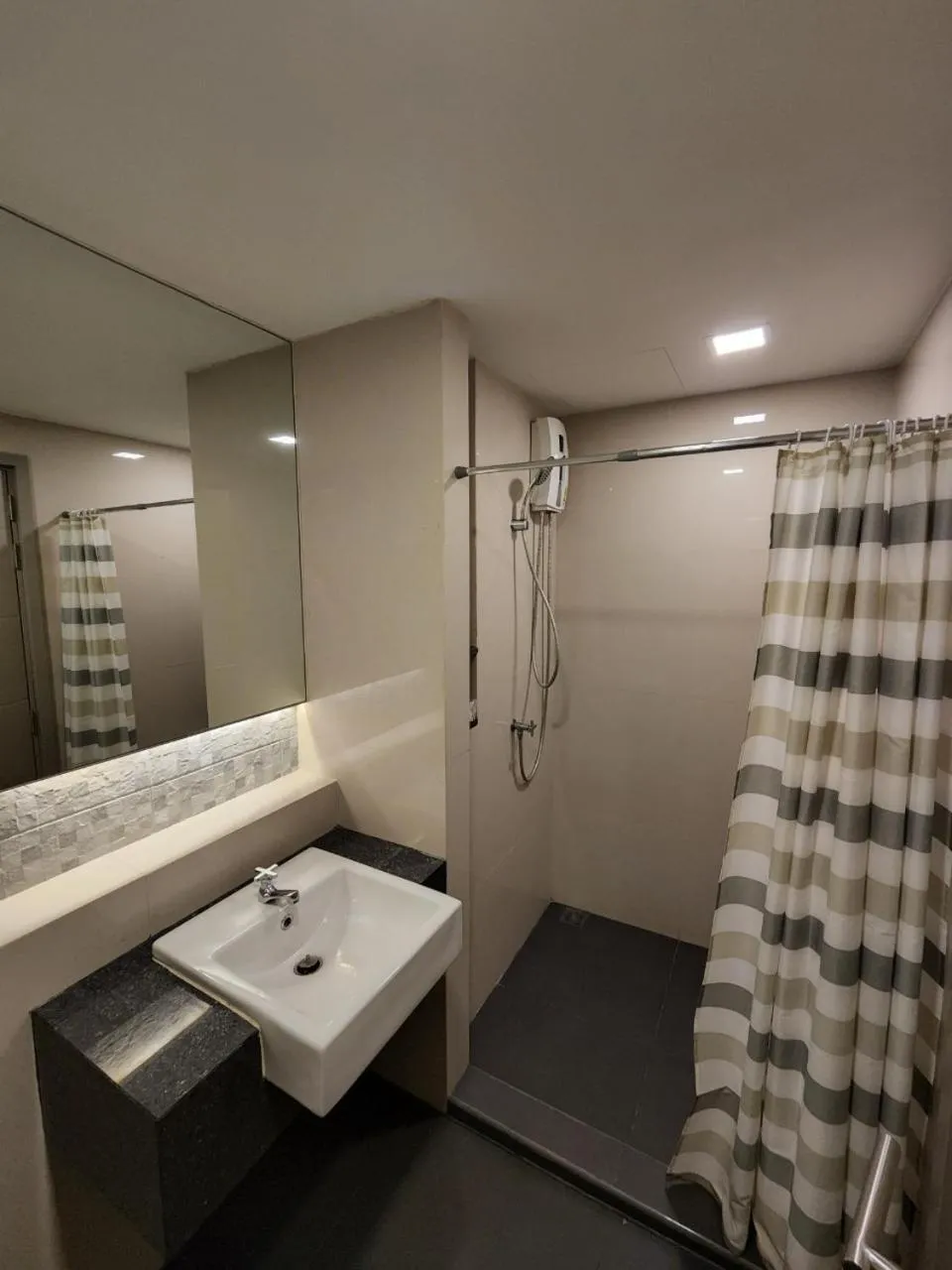 Rangsit Residence & Hotel