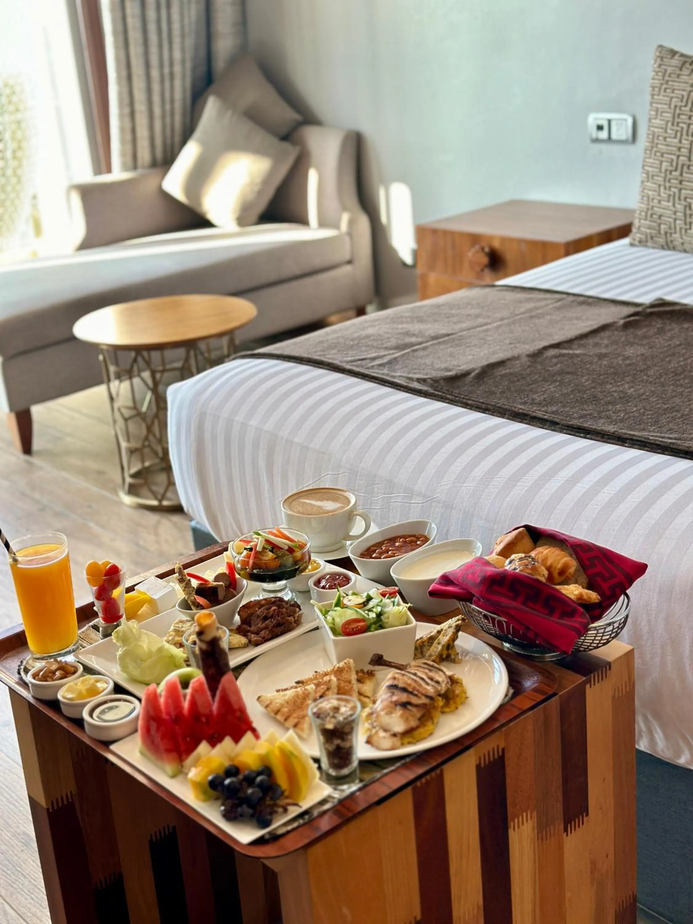 Breakfast, Bed in Hotel Verde Zanzibar - Azam Luxury Resort and Spa - Dry Hotel