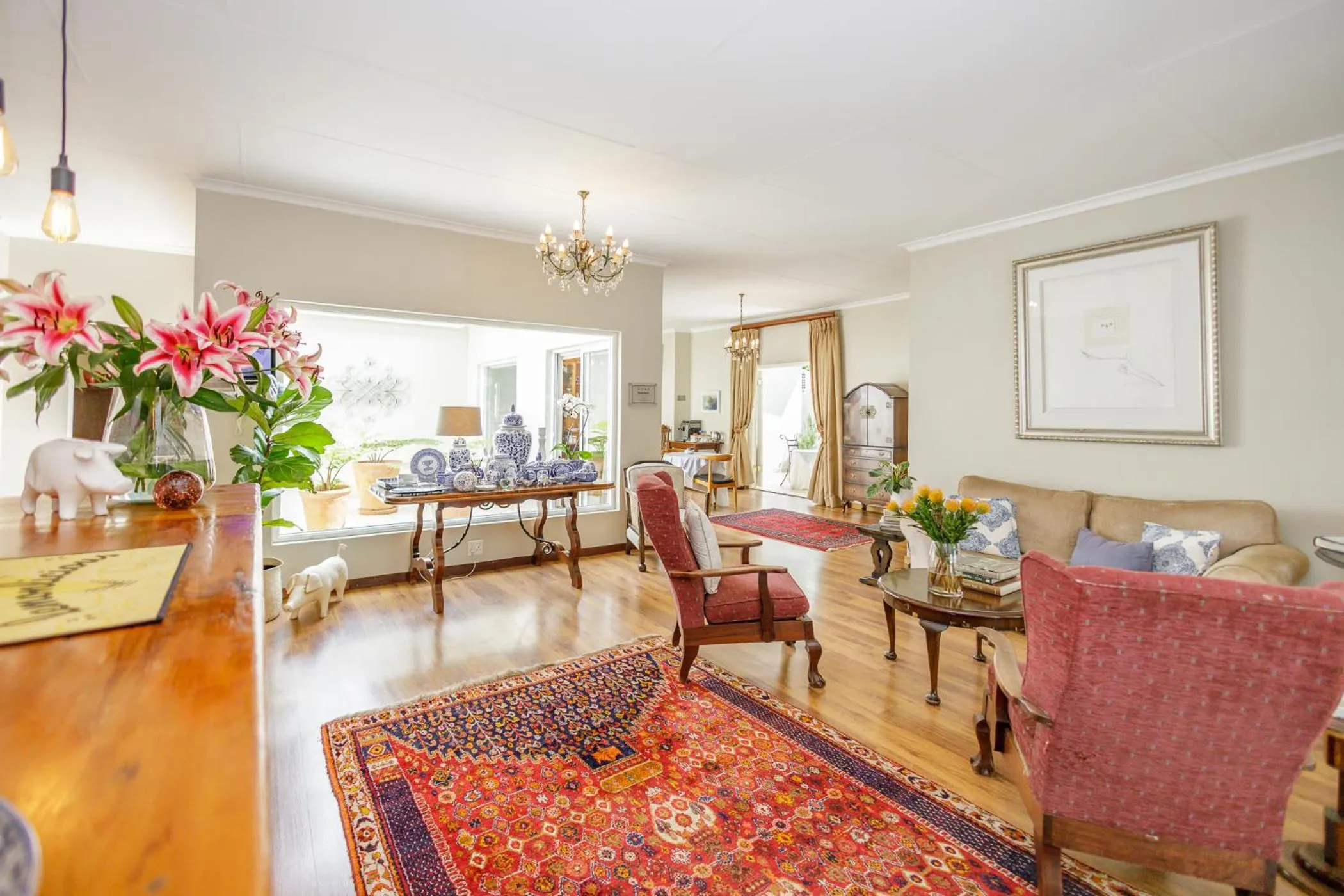 Lounge or bar in The Ashford