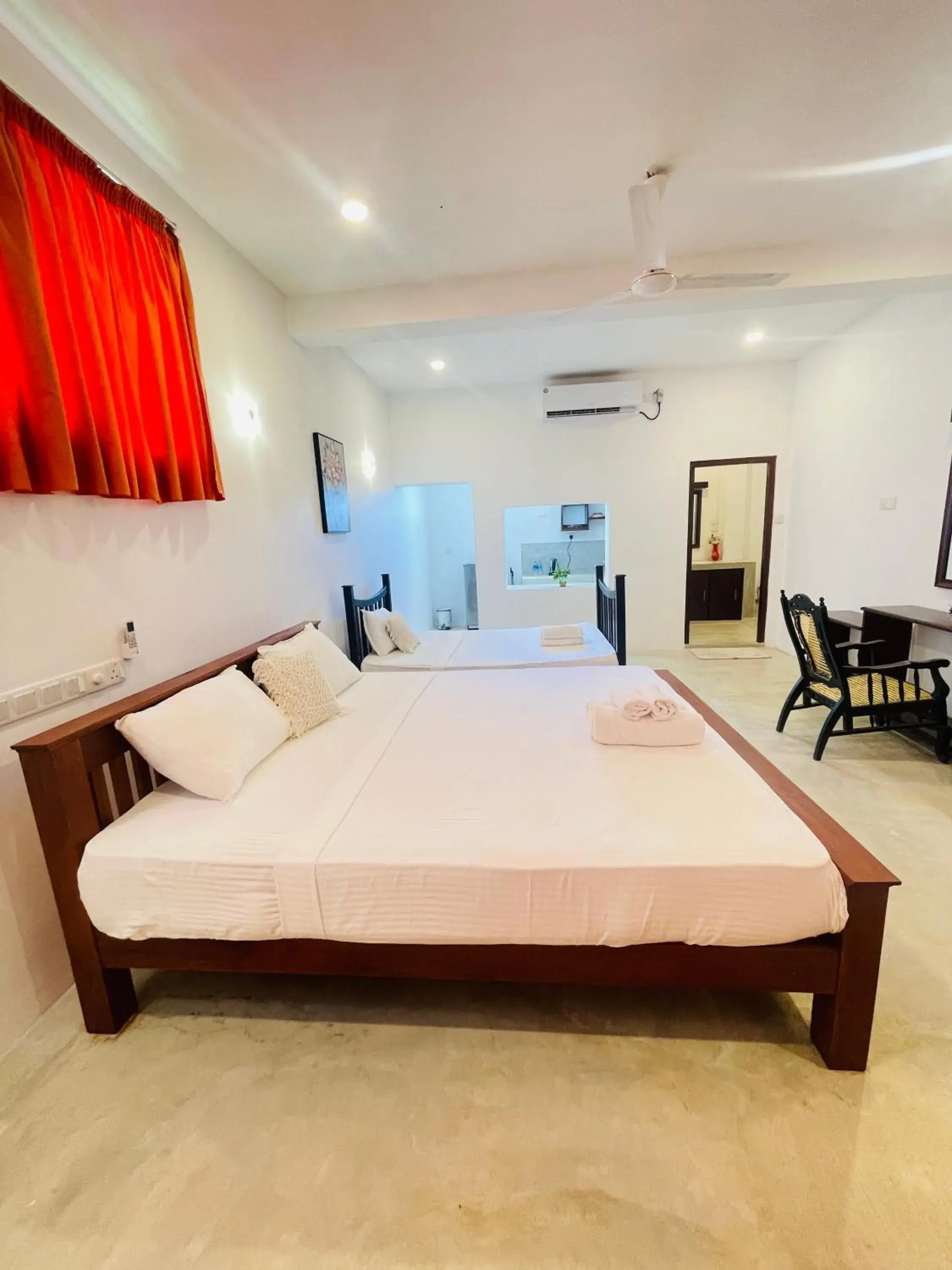 Family Room with Balcony - single occupancy in Lawrence Villa Family Room with Balcony - single occupancy in Lawrence Villa