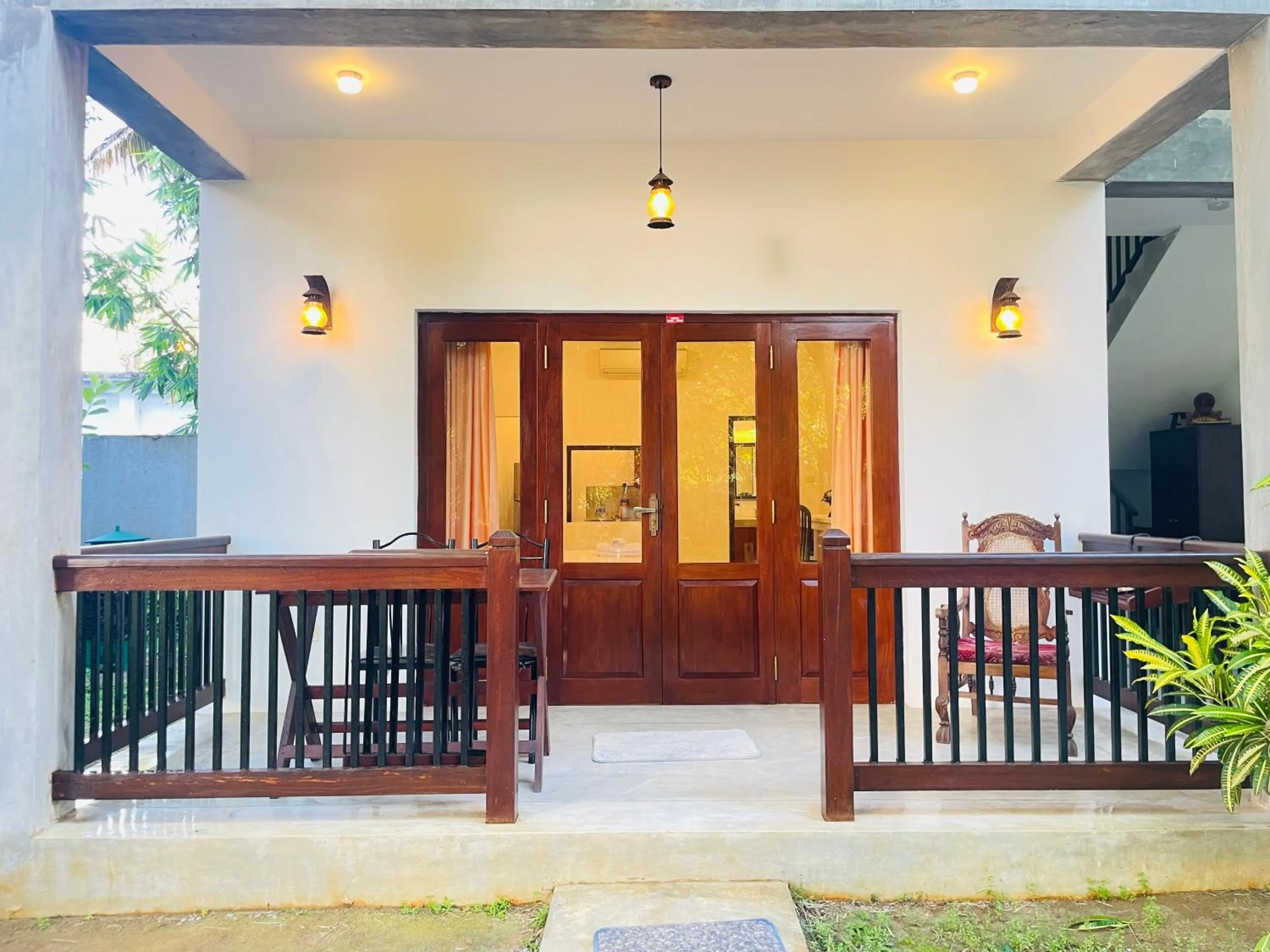 Lawrence Villa