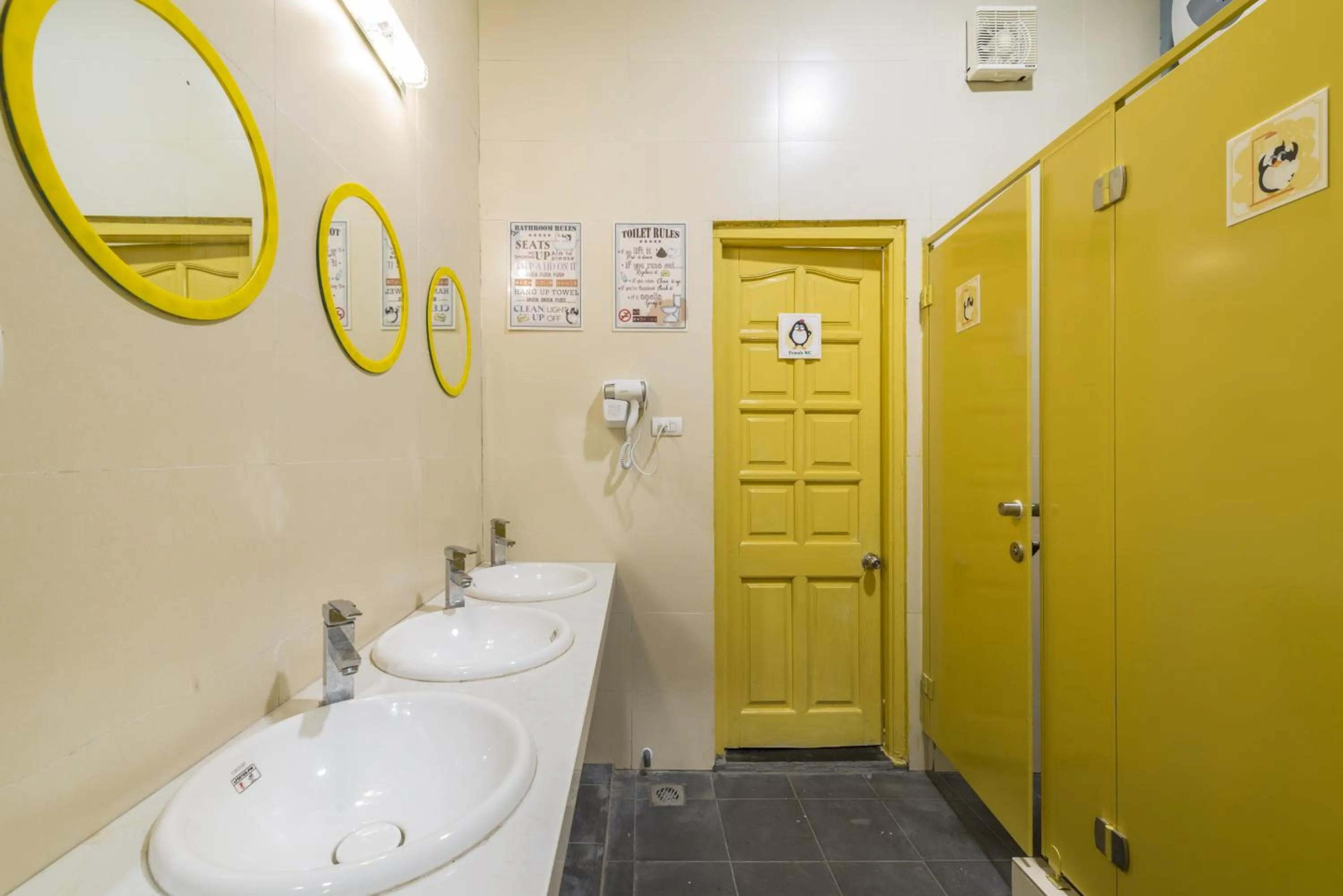 Bathroom in Hanoi EcoStay 2 hostel