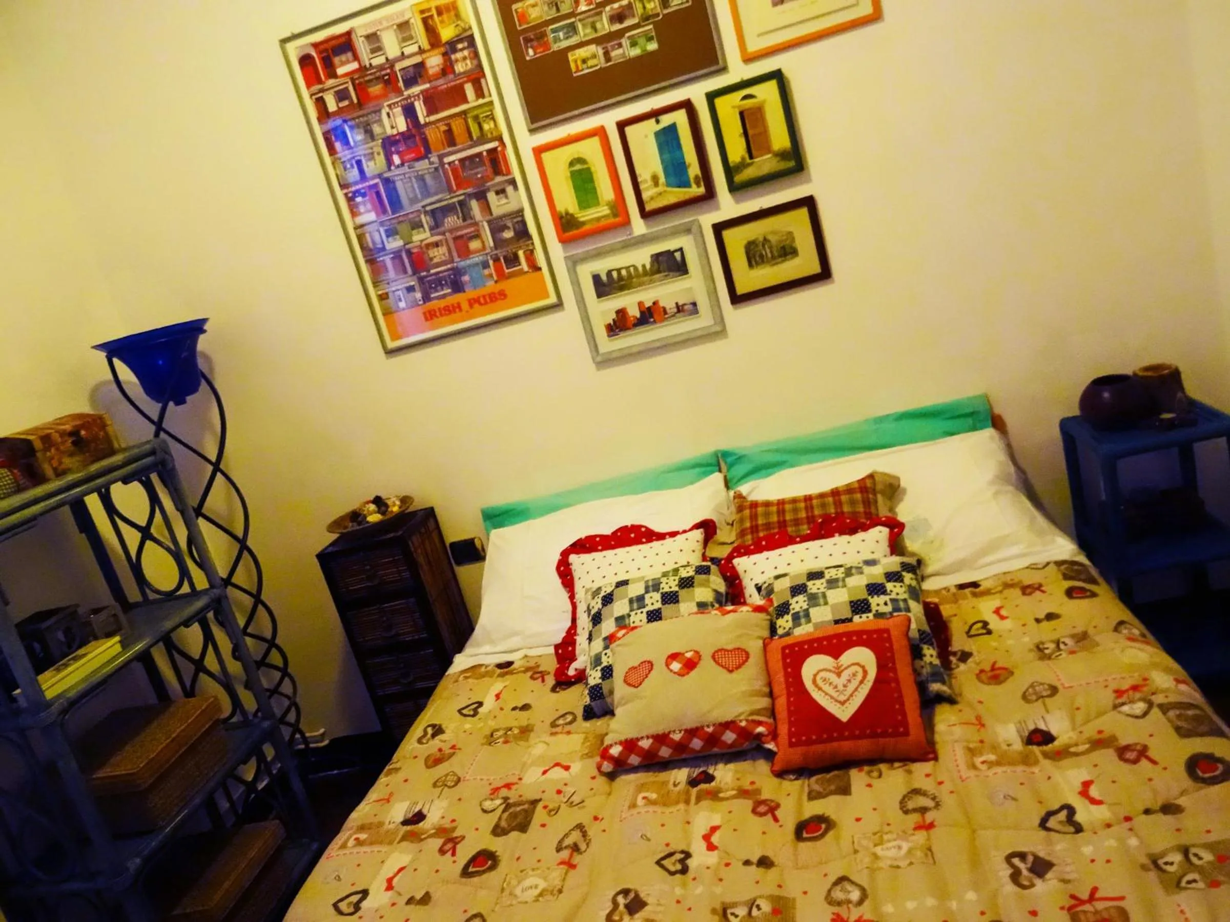 Bedroom, Bed in La Celestina