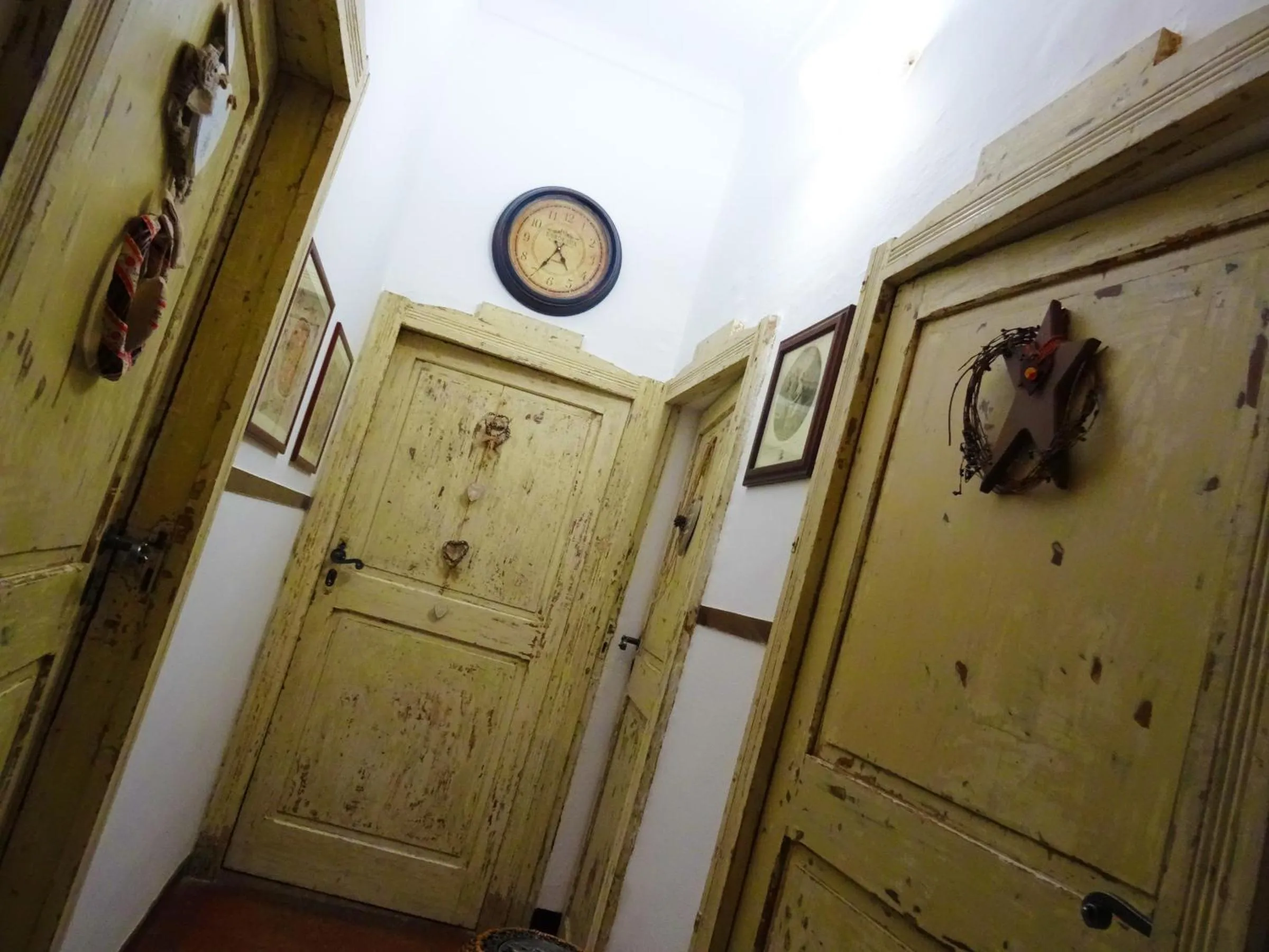 Area and facilities in La Celestina