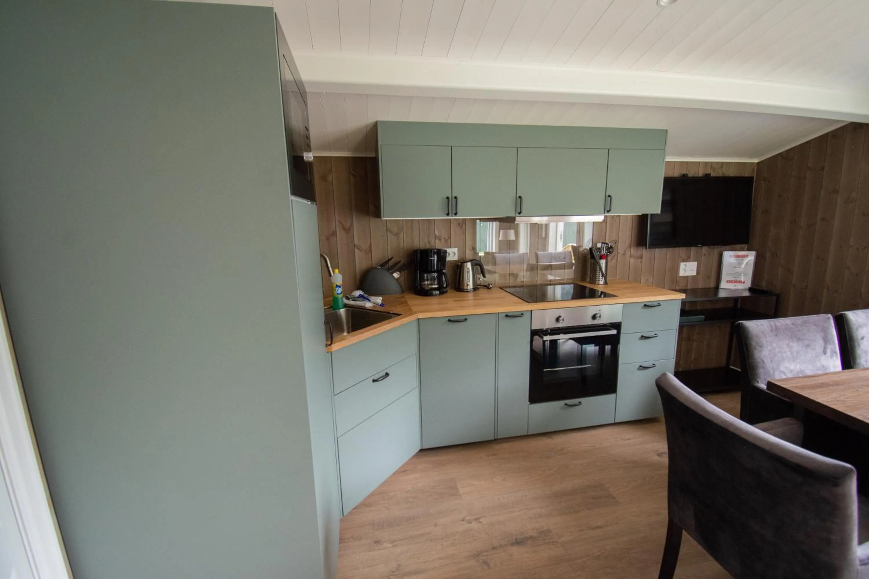 Kitchen or kitchenette in Grande Hytteutleige og Camping