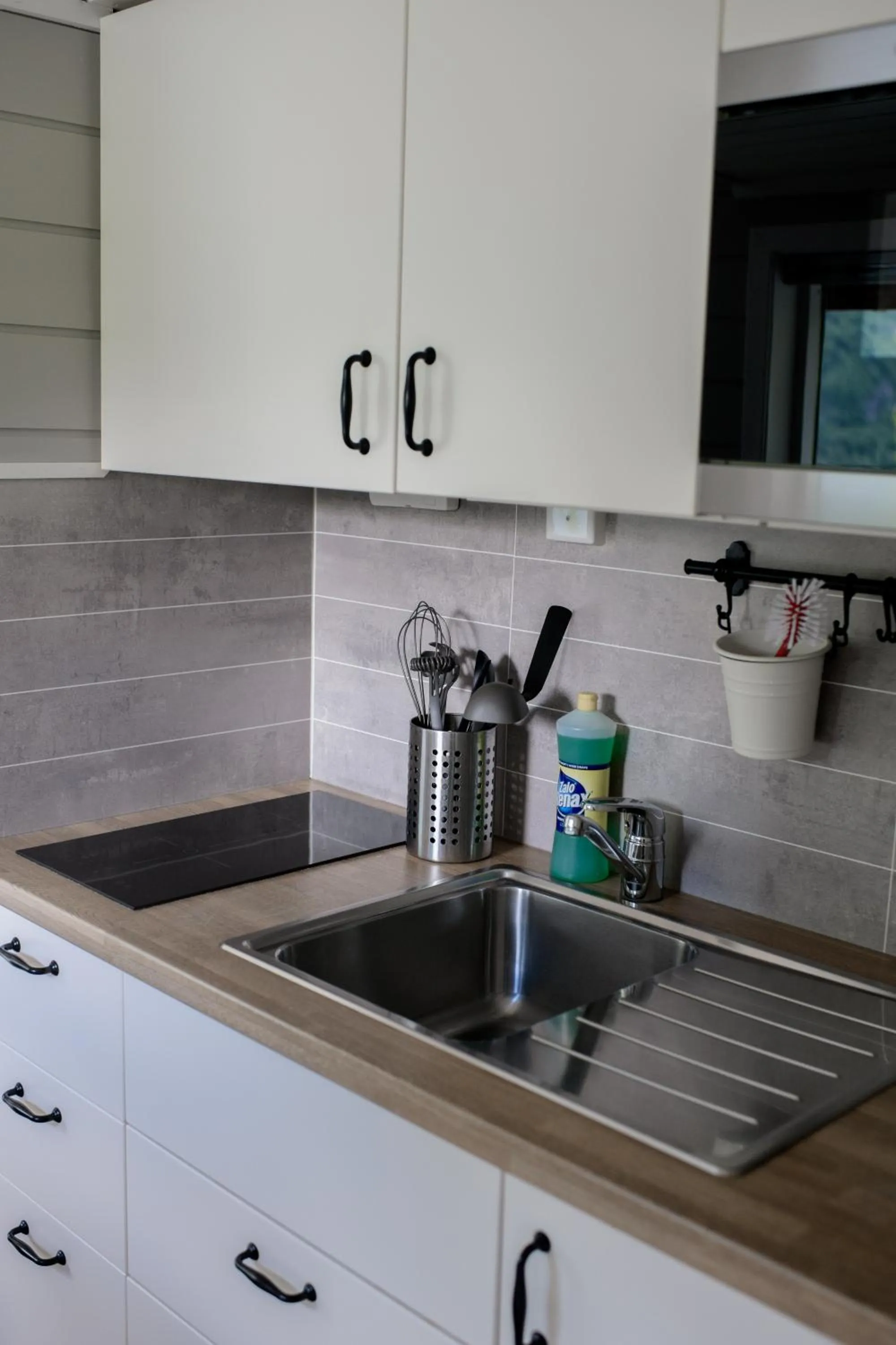 Kitchen or kitchenette in Grande Hytteutleige og Camping