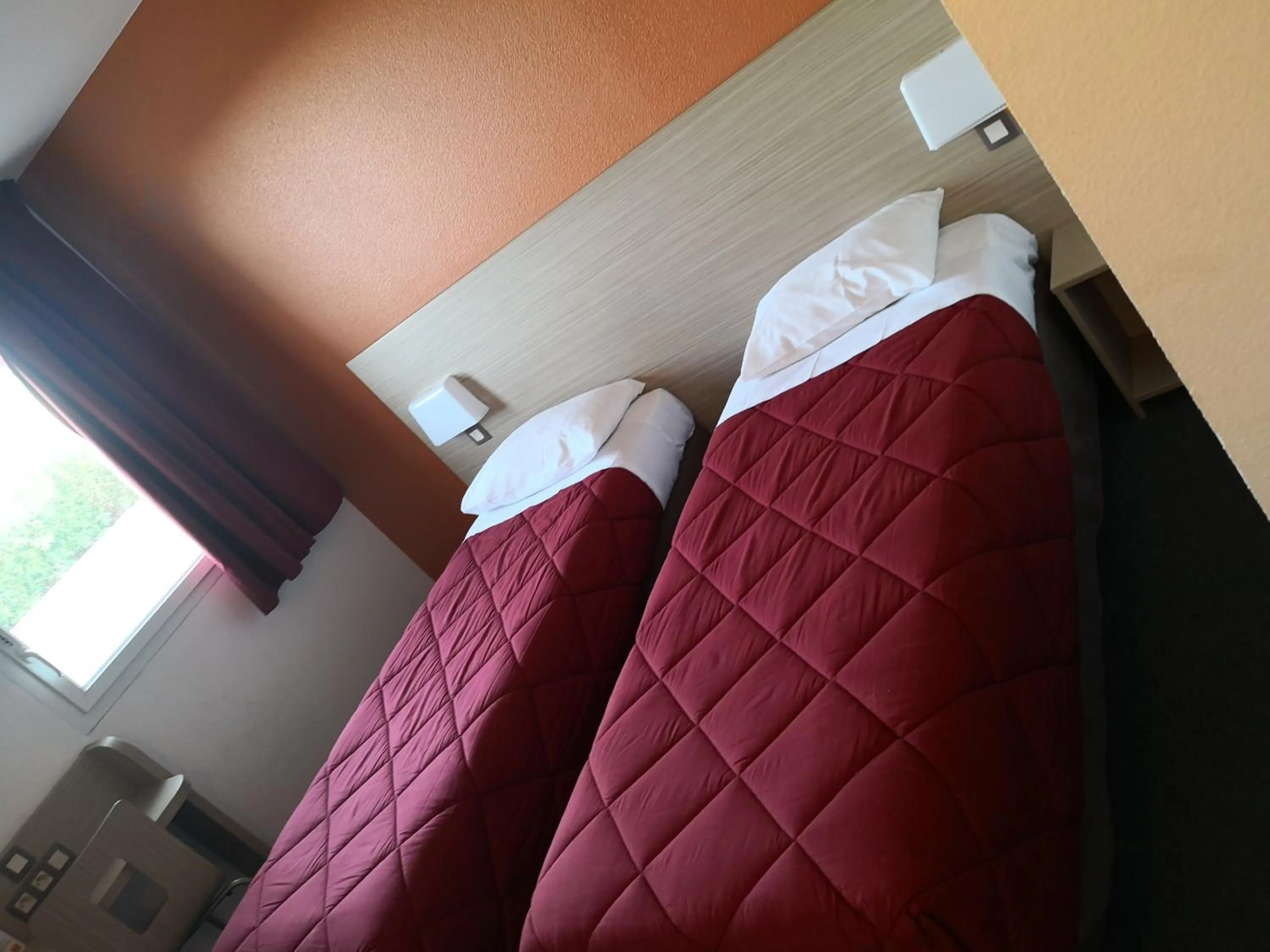 Bed in Première Classe Istres
