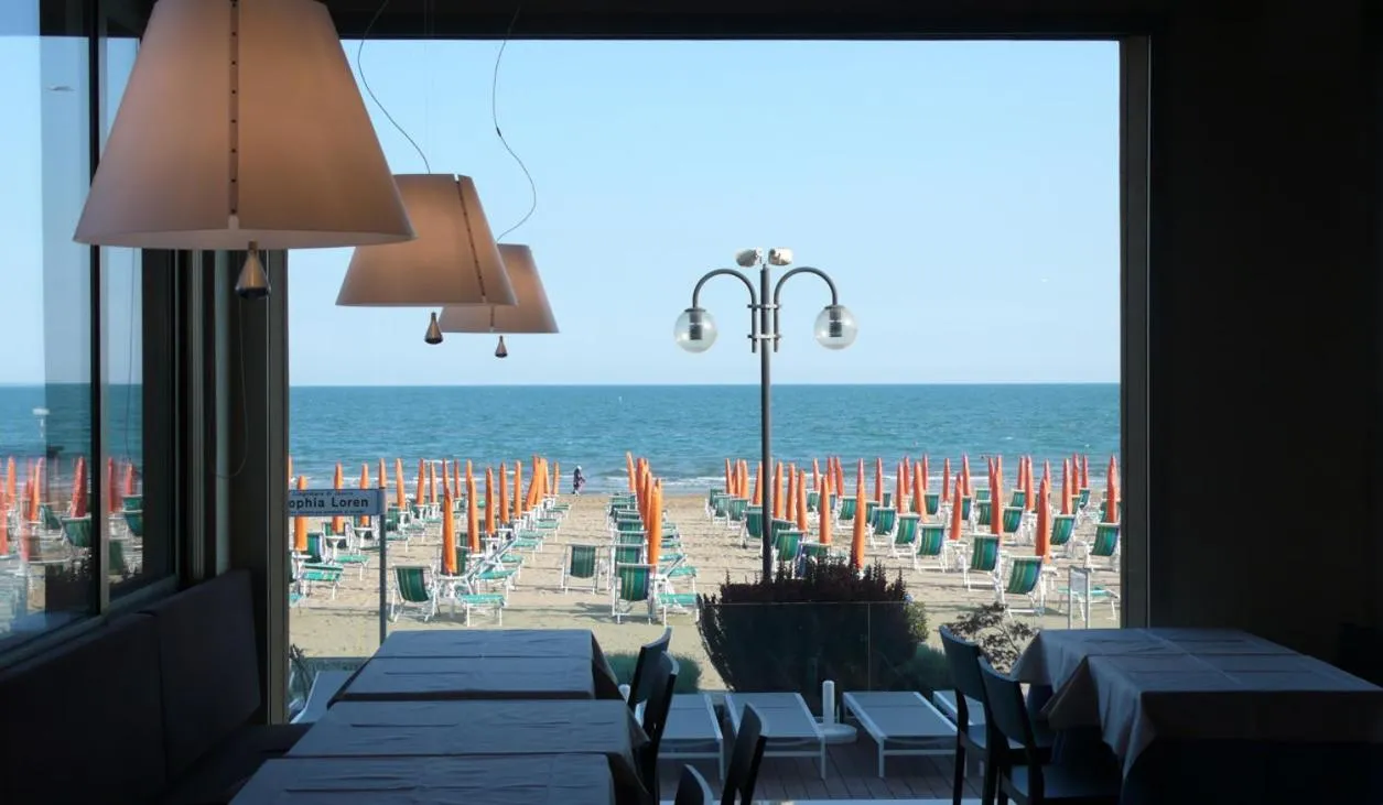 Restaurant/places to eat in Hotel Ancora