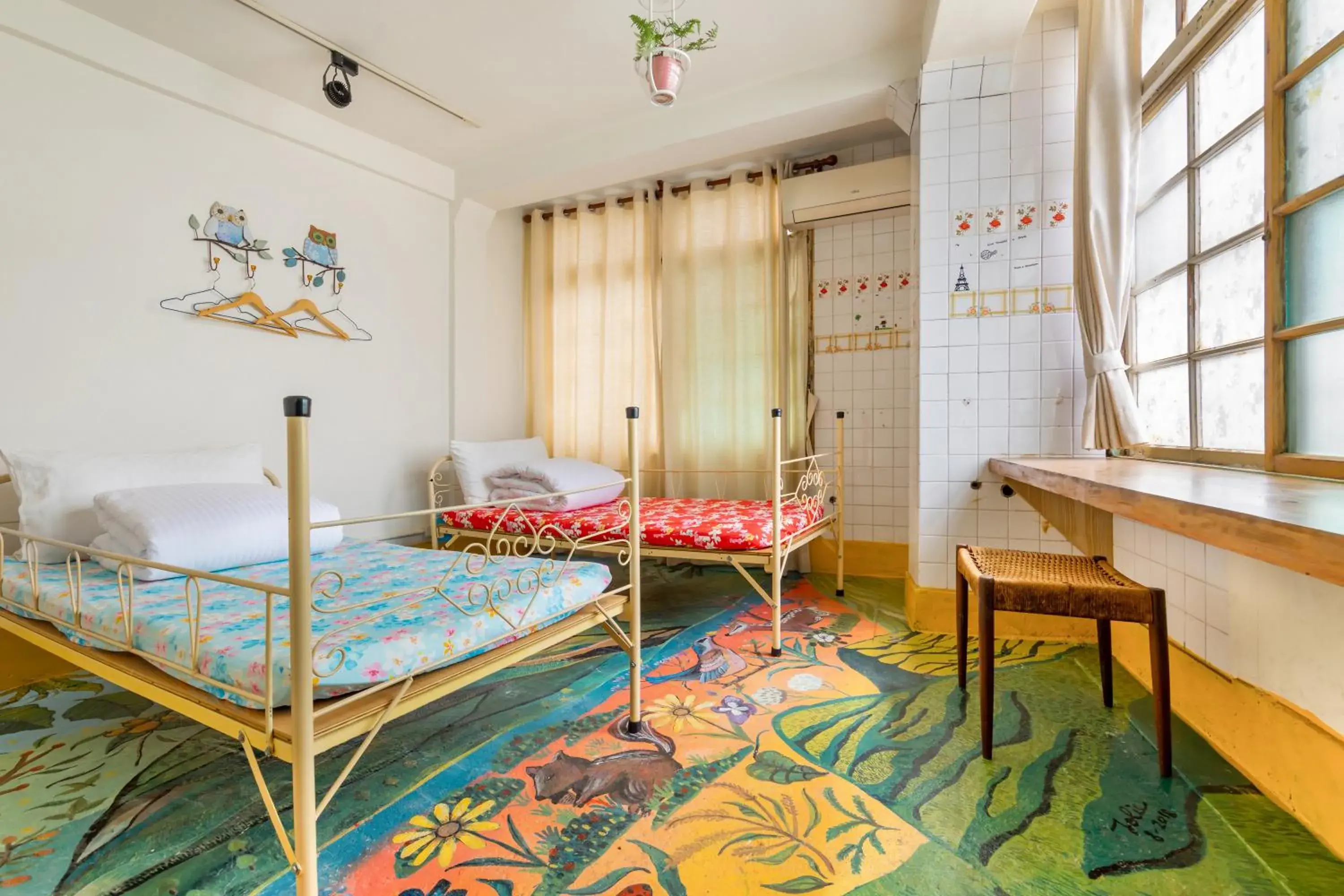Twin Room with Shared Bathroom in Neat Hostel Twin Room with Shared Bathroom in Neat Hostel