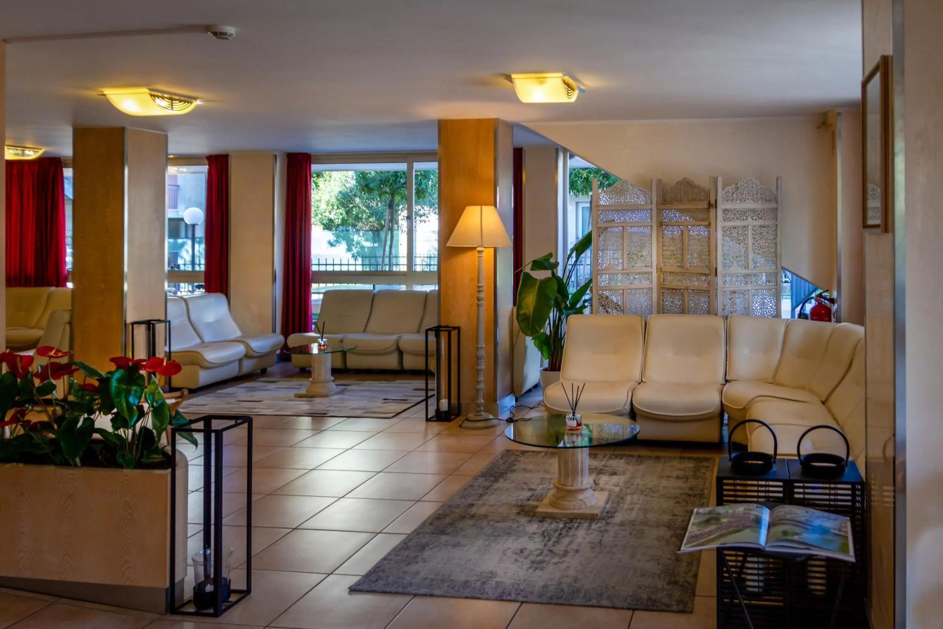 Lobby or reception in Unique Hotel