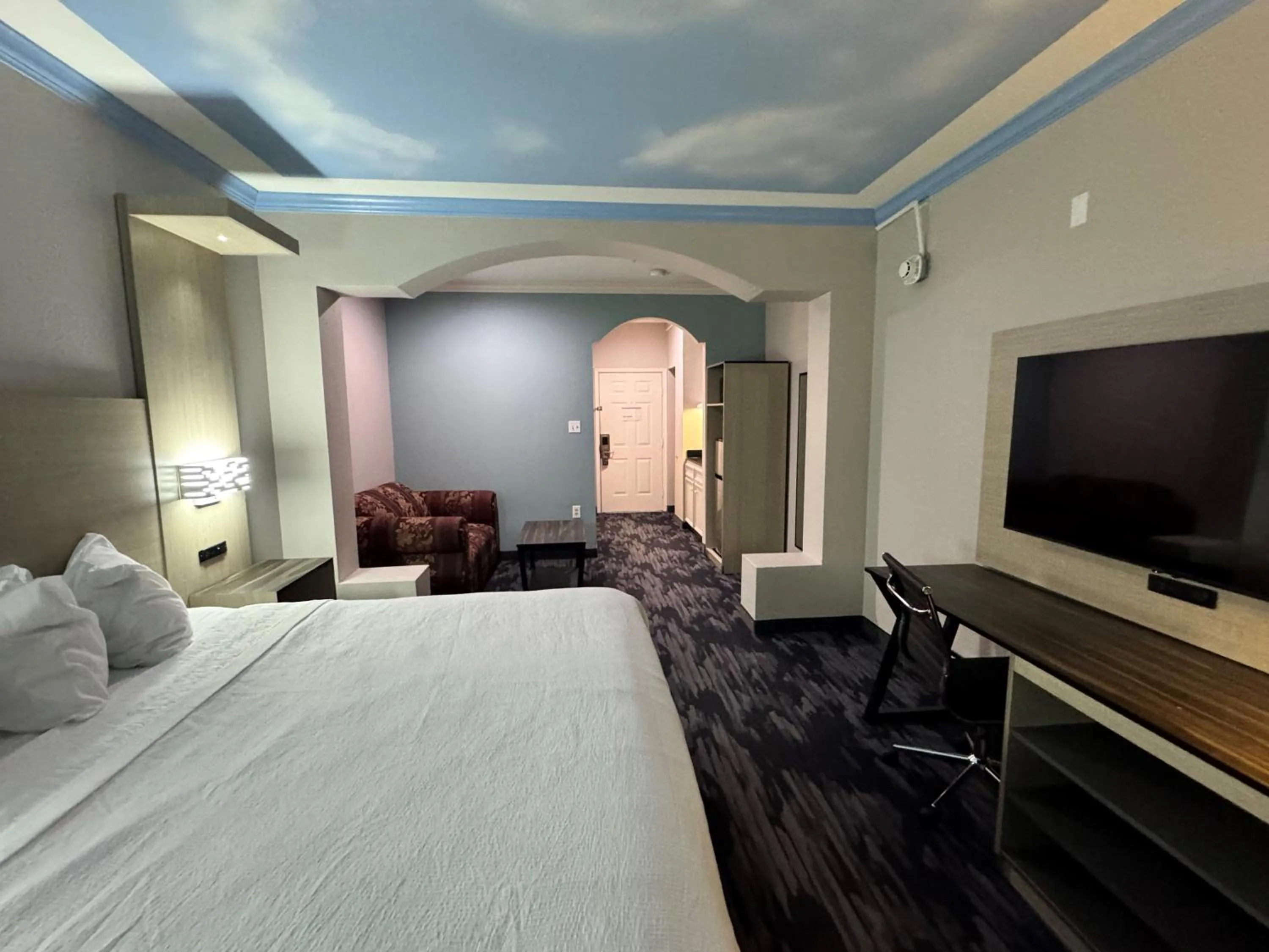 TV and multimedia, Bed in Baymont by Wyndham Texas City