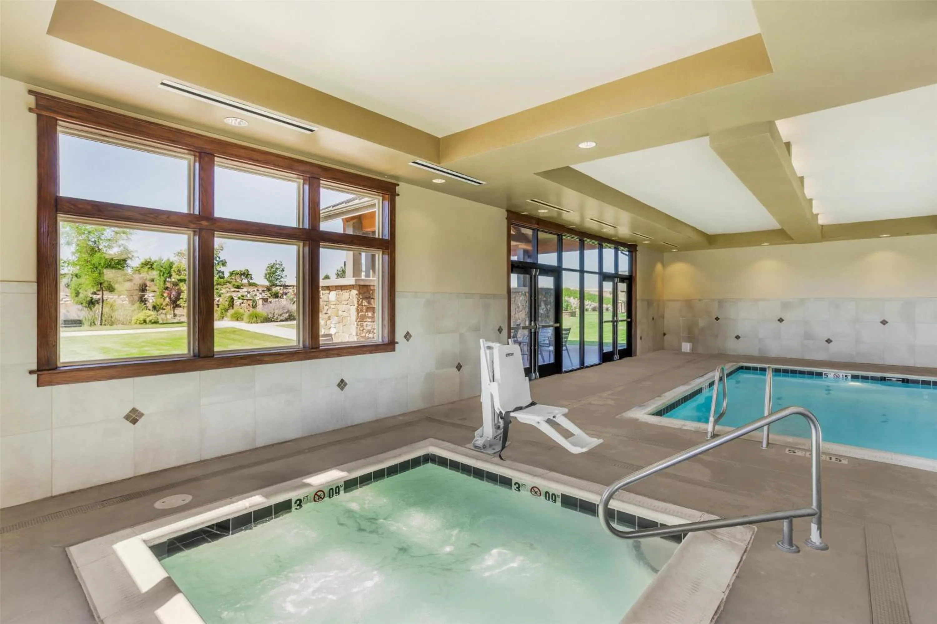 Pool view in Best Western Plus High Country Inn