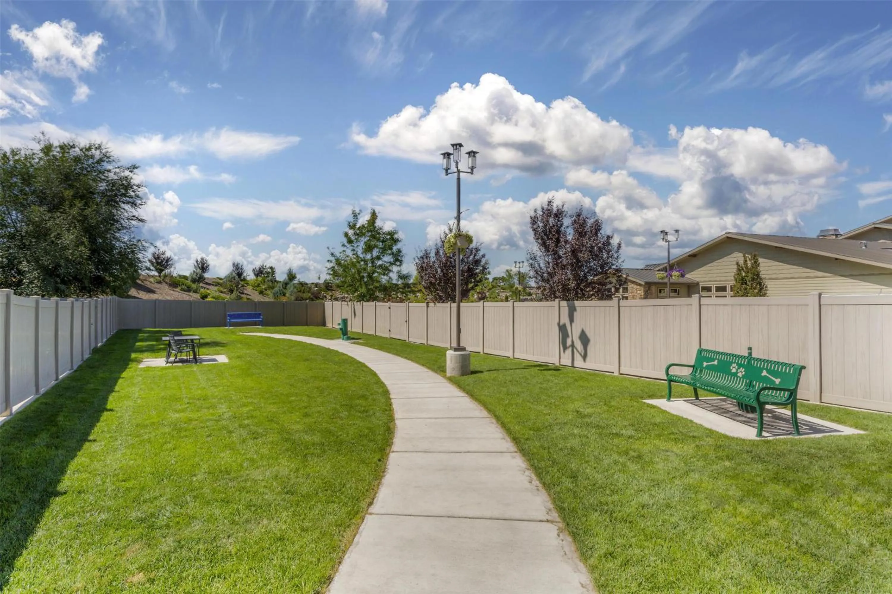 Property building in Best Western Plus High Country Inn