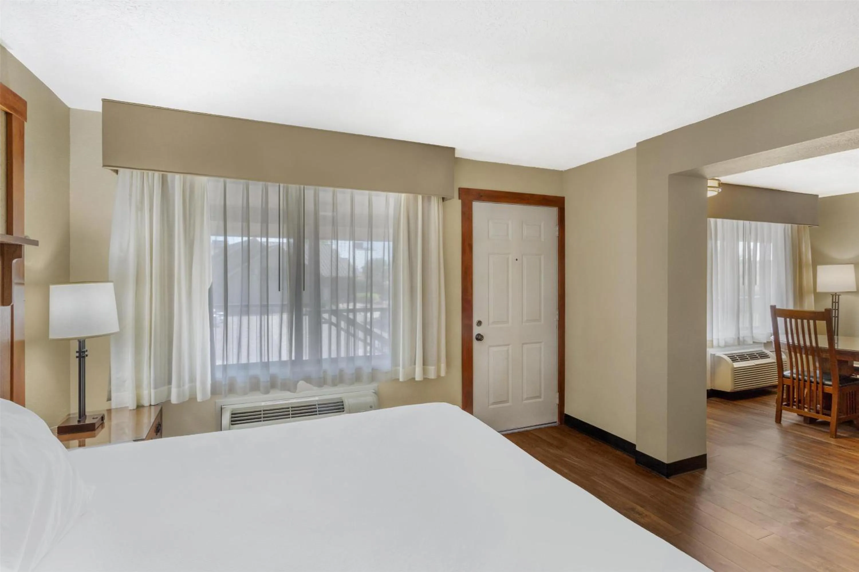 Photo of the whole room, Bed in Best Western Plus High Country Inn