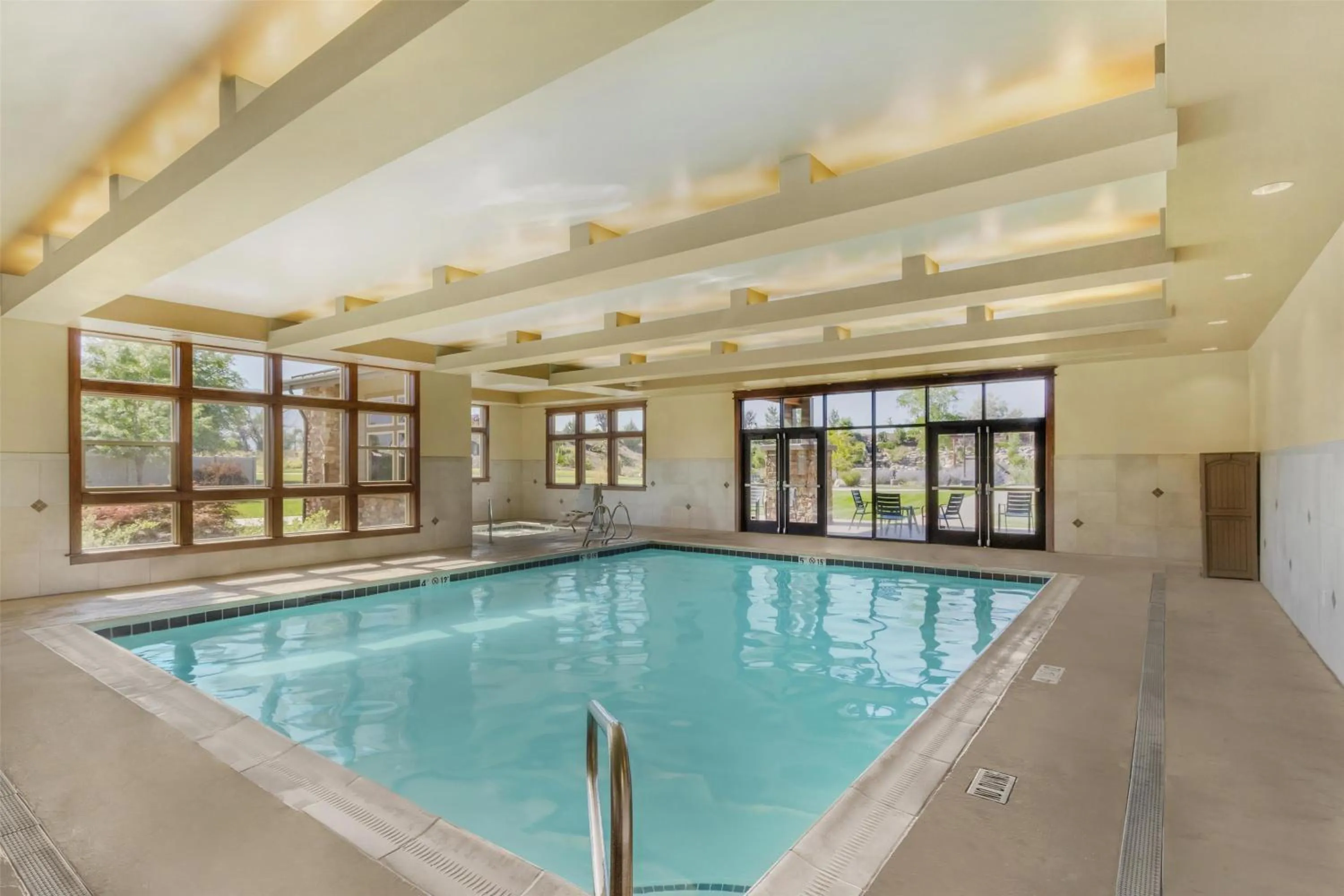 Pool view in Best Western Plus High Country Inn