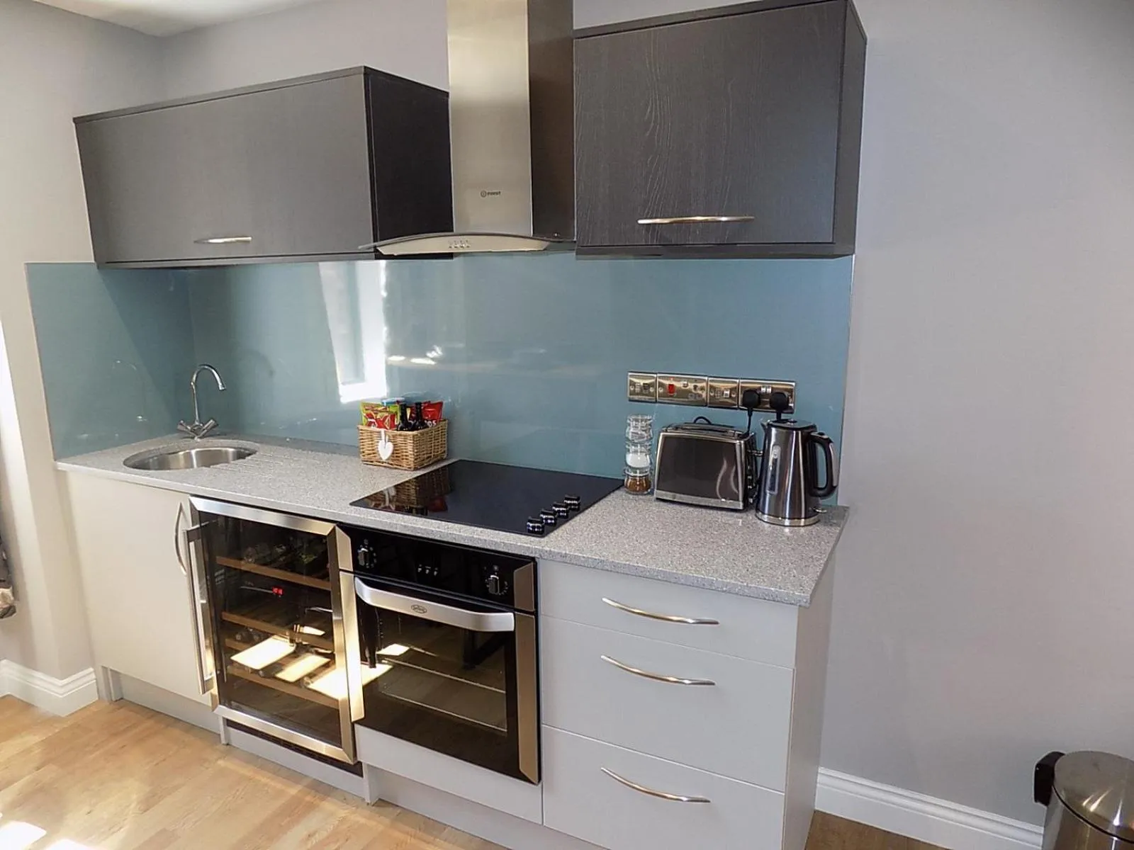 Kitchen or kitchenette in The Old Wool House Apartments