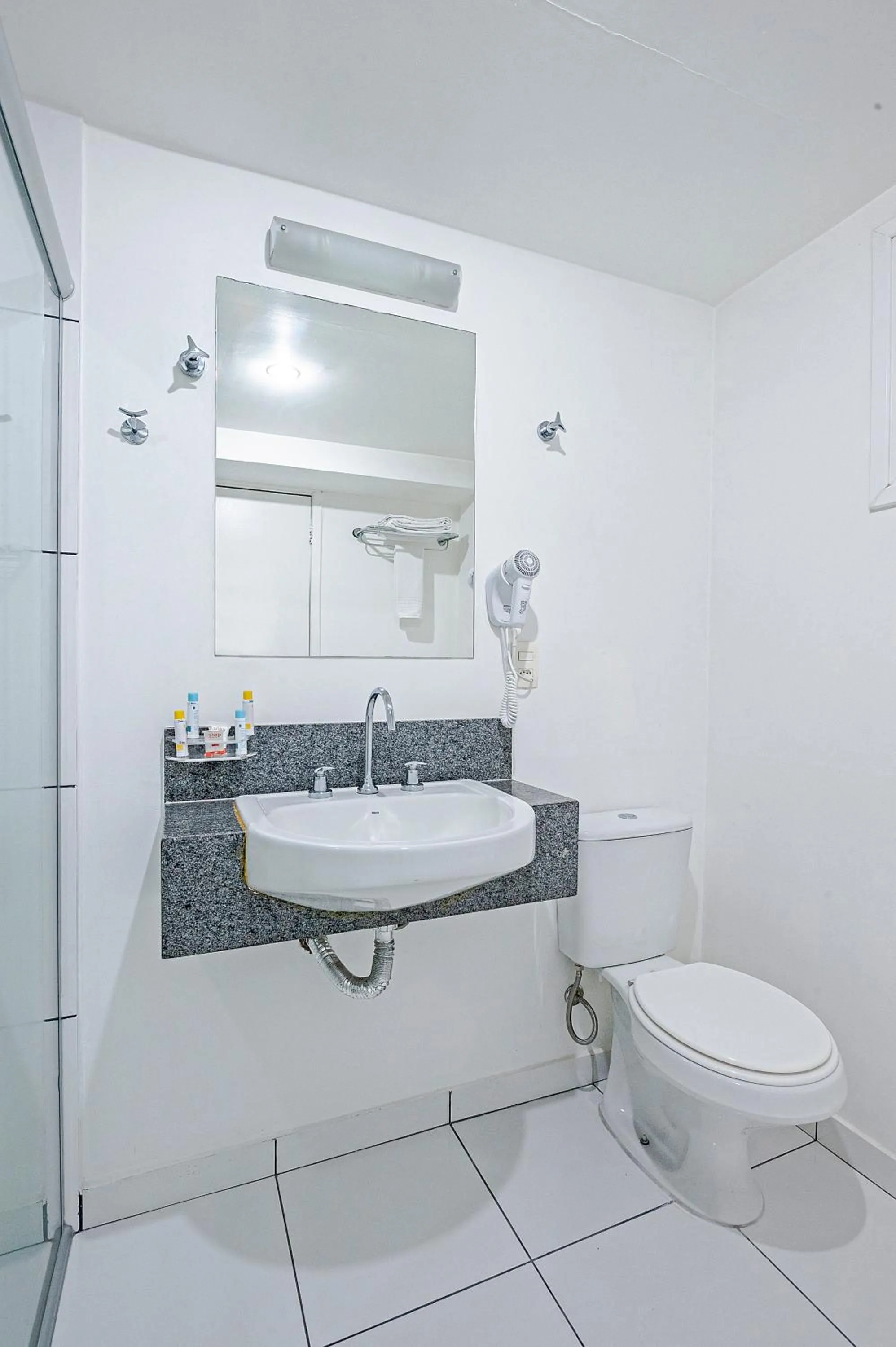 Toilet in Slim São Paulo Congonhas