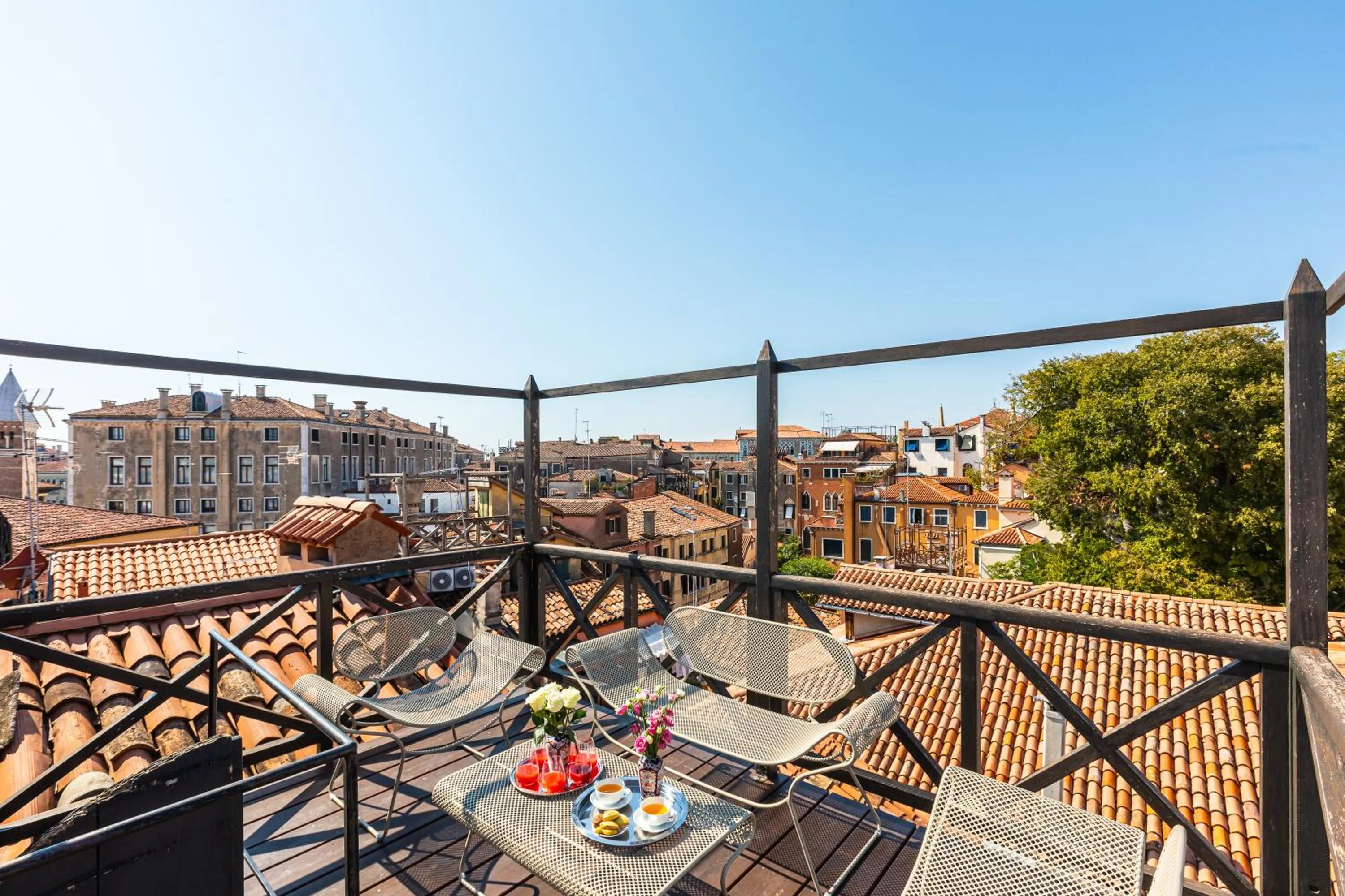 Ca' Della Luce Terrace in San Marco