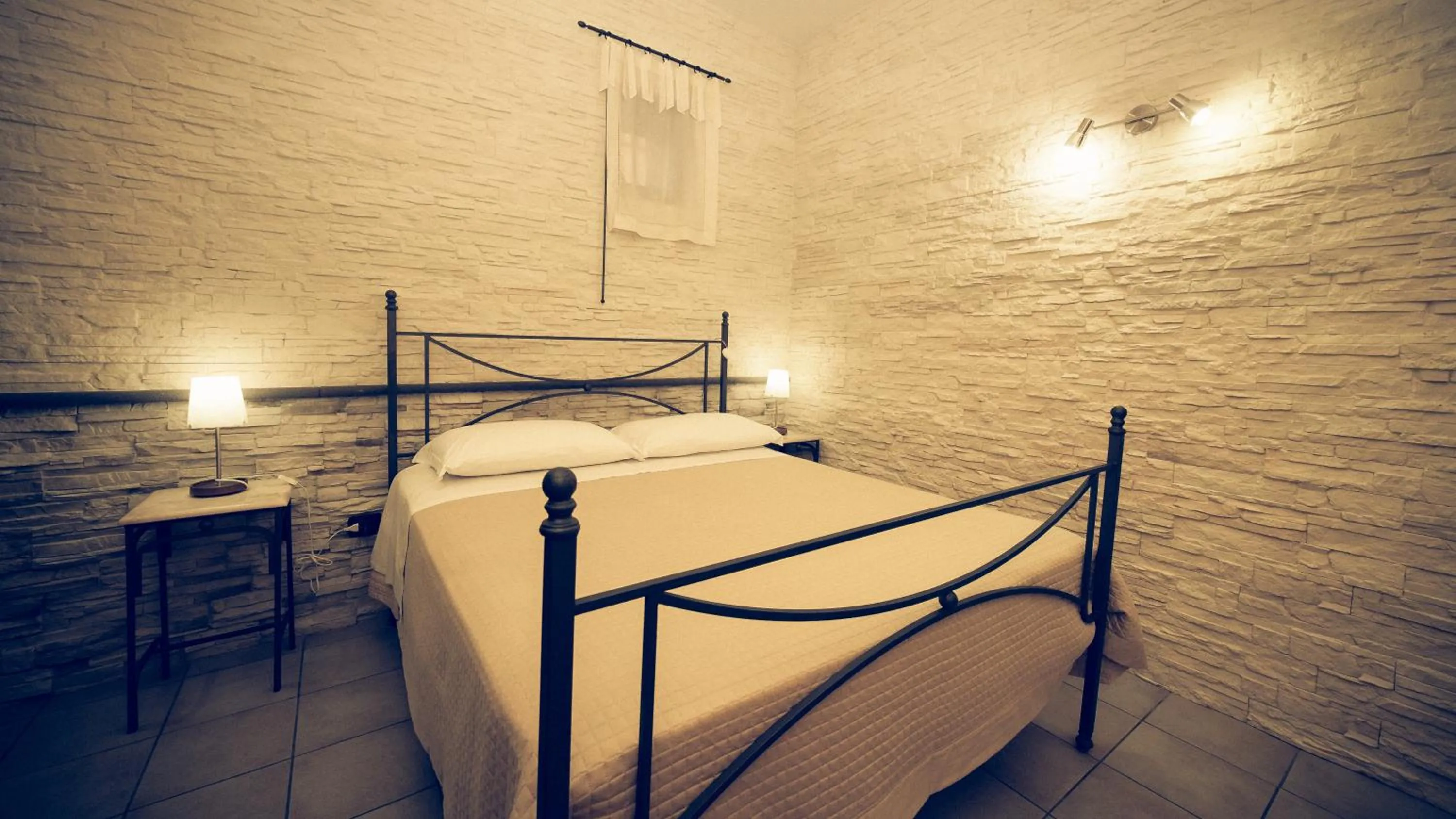 Photo of the whole room, Bed in B&B La Casa Di Plinio