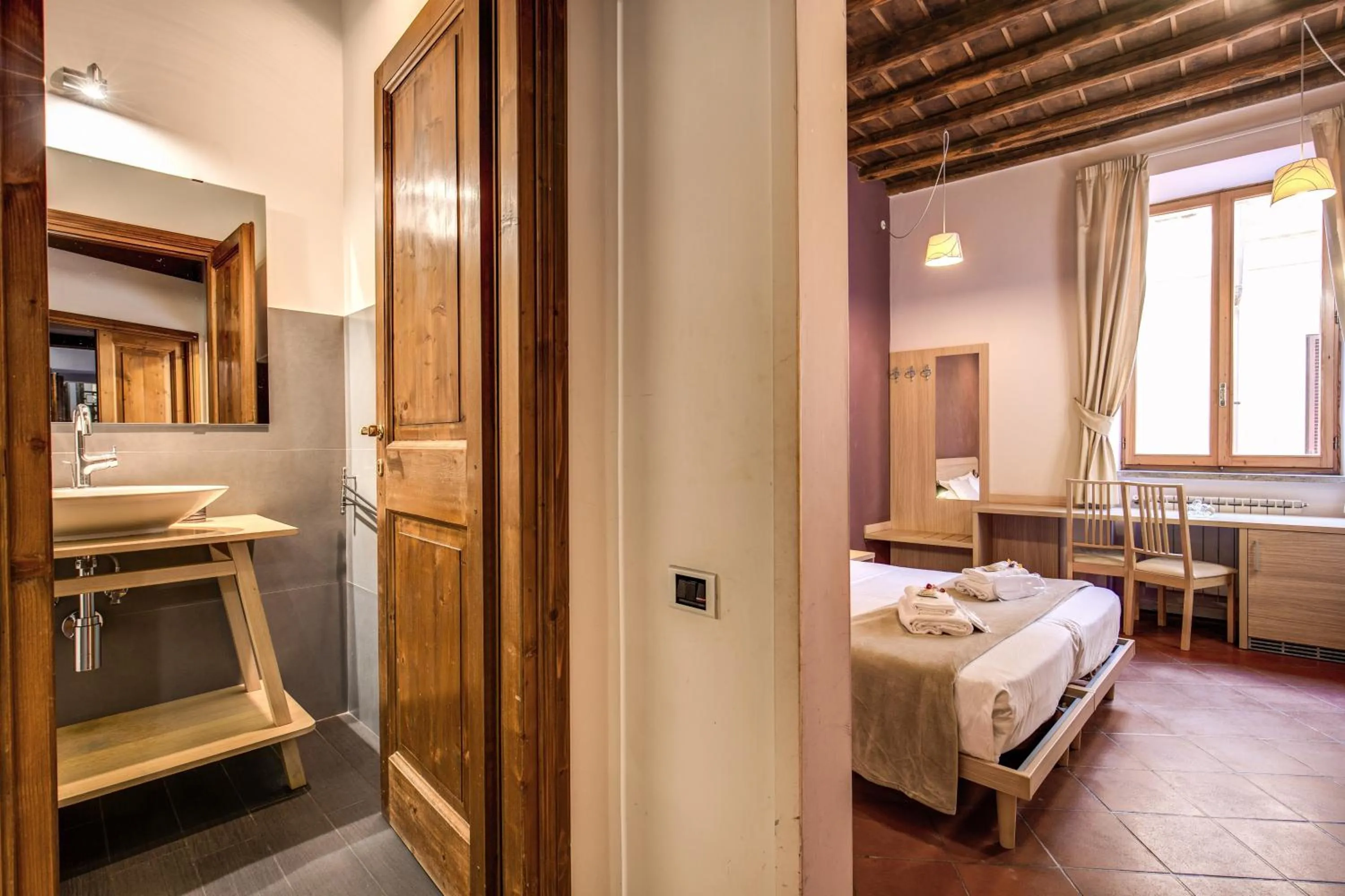 Bed in Guest House o Affittacamere Magenta Fico 2